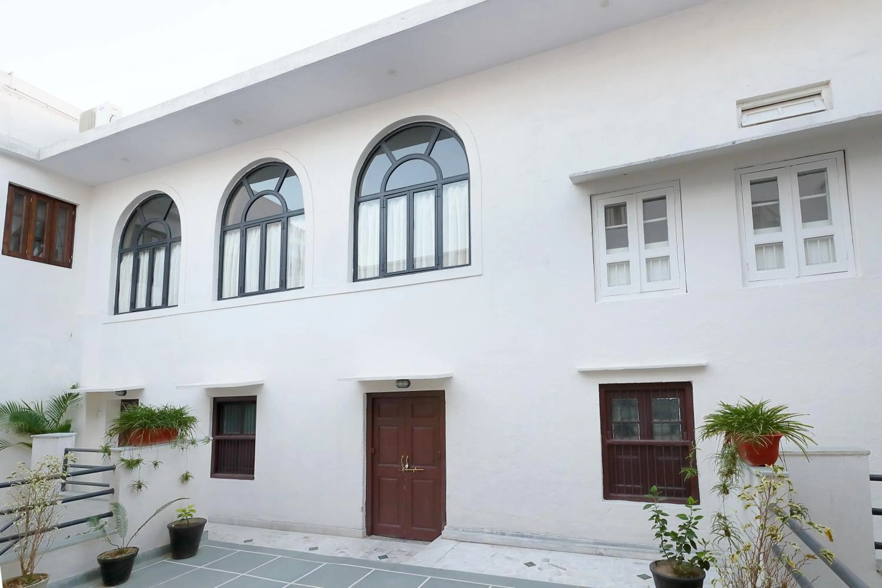 Property building in The Cavalry - Abhay Niwas