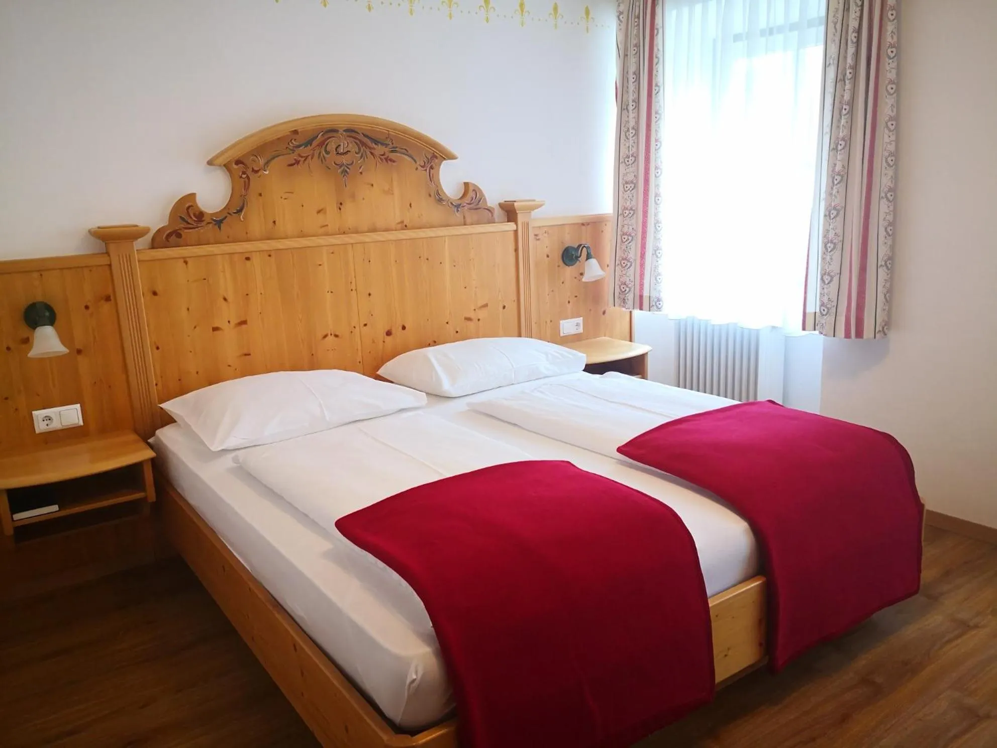 Photo of the whole room, Bed in Landhotel Postgut - Tradition seit 1549