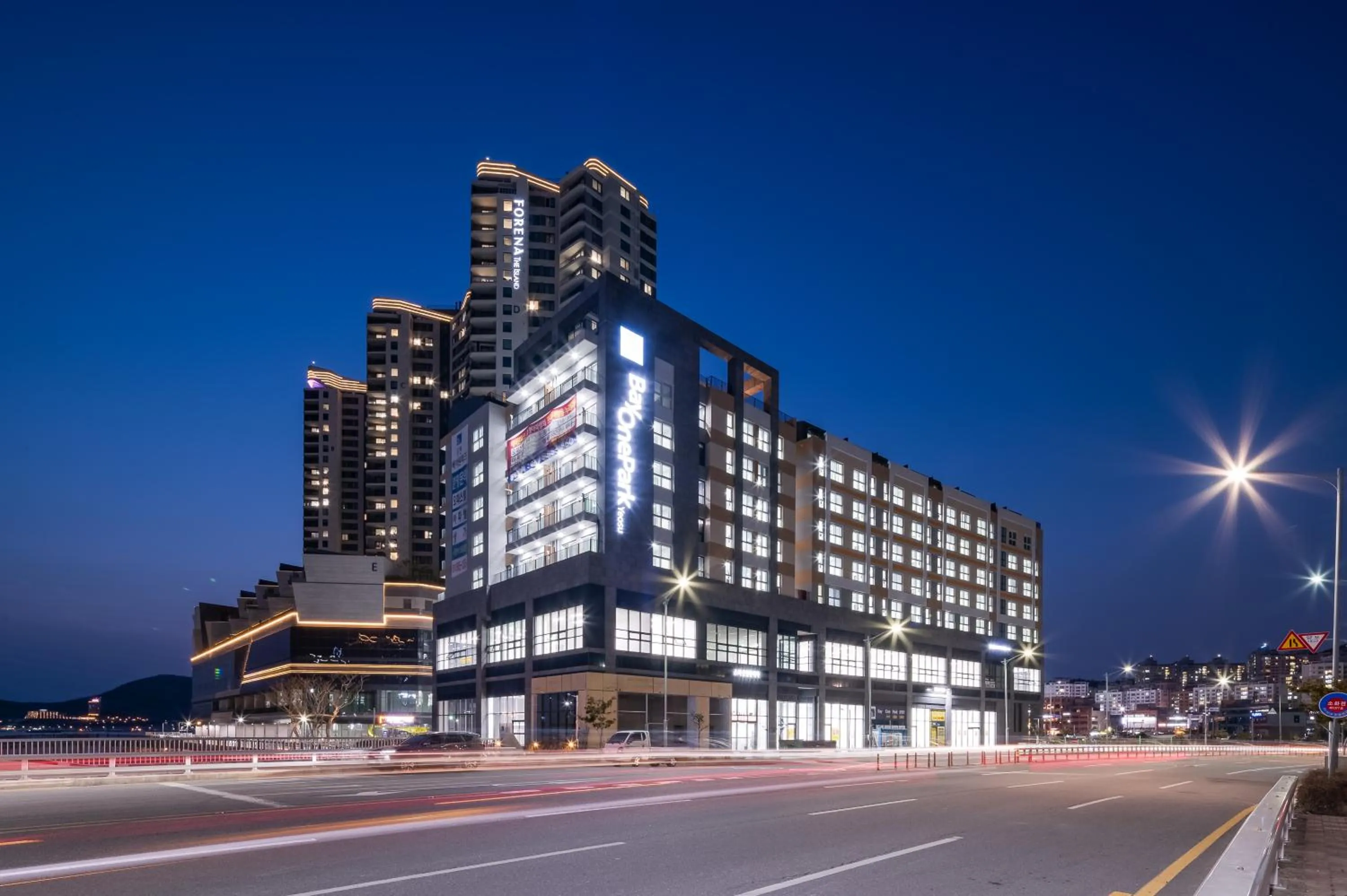 Property building in Bayone Park