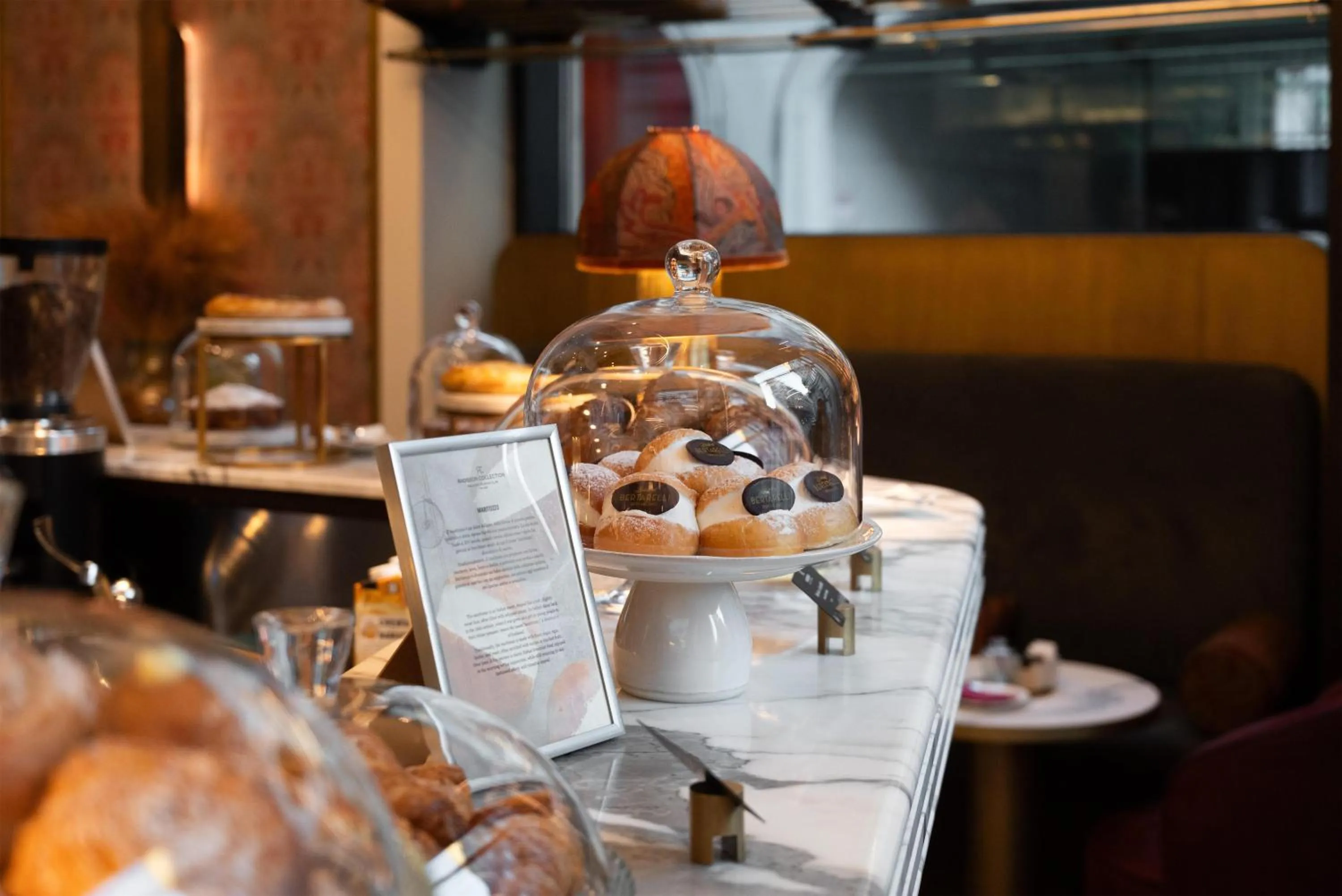 Breakfast in Palazzo Touring Club Milan, A Radisson Collection Hotel