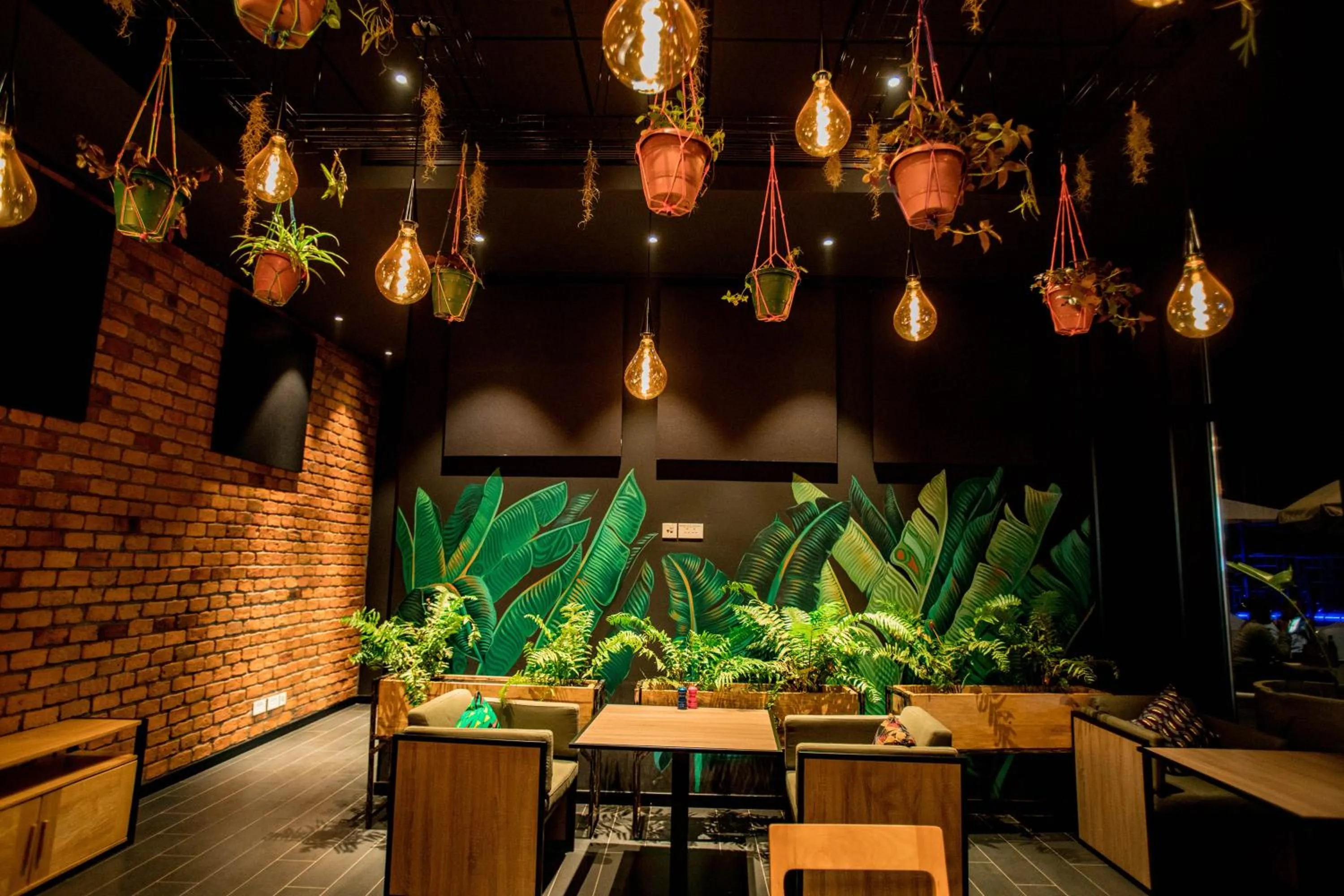 Restaurant/places to eat in ONOMO Hotel Kampala