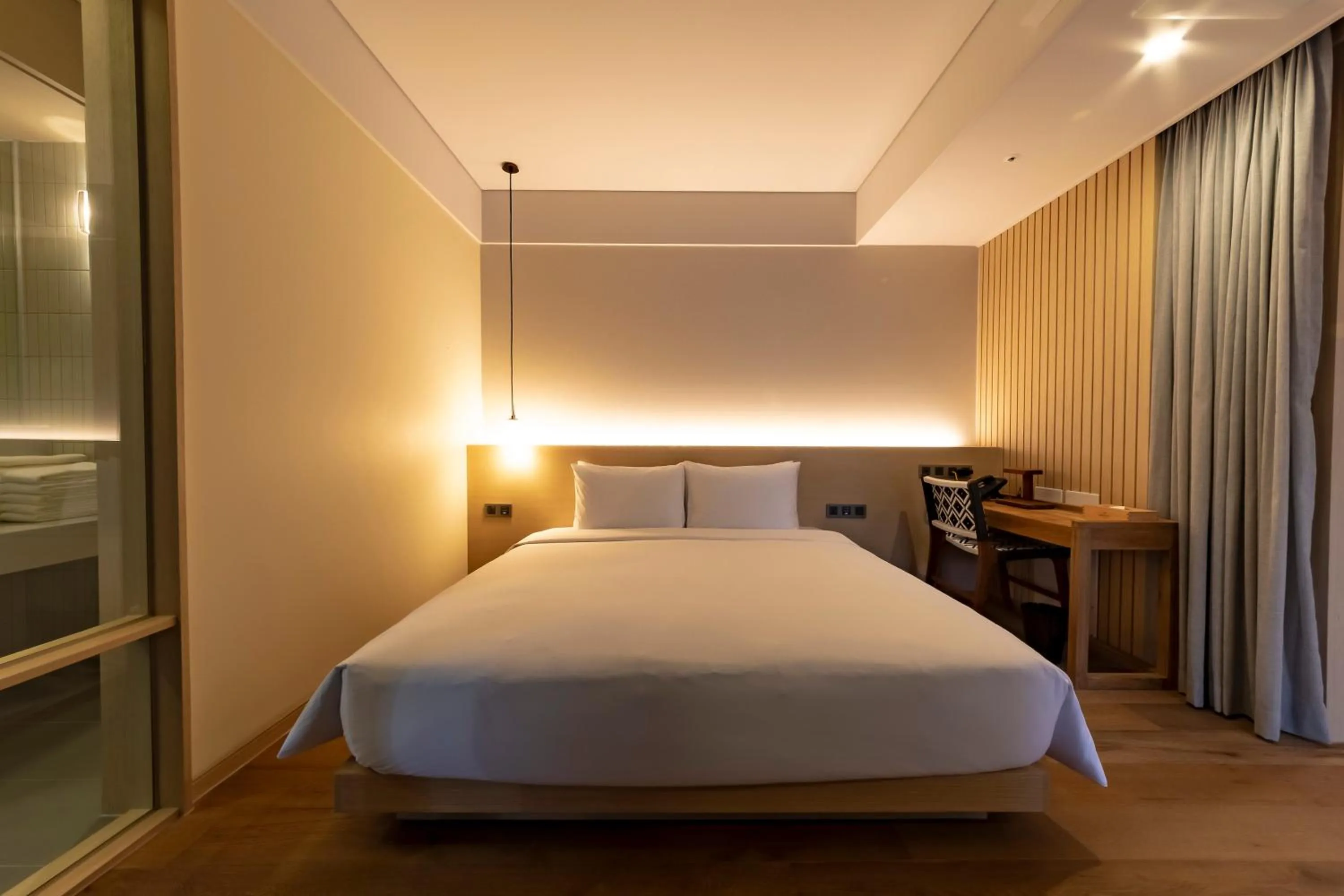 Photo of the whole room, Bed in Hound Hotel Haeundae Signature