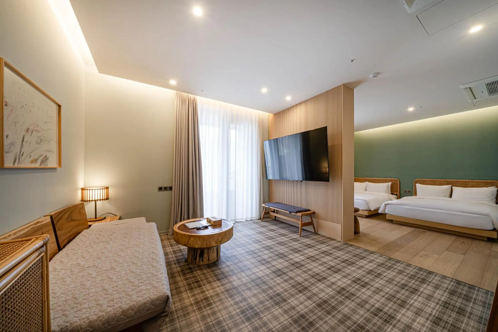 Bed in Hound Garden&Terrace Hotel