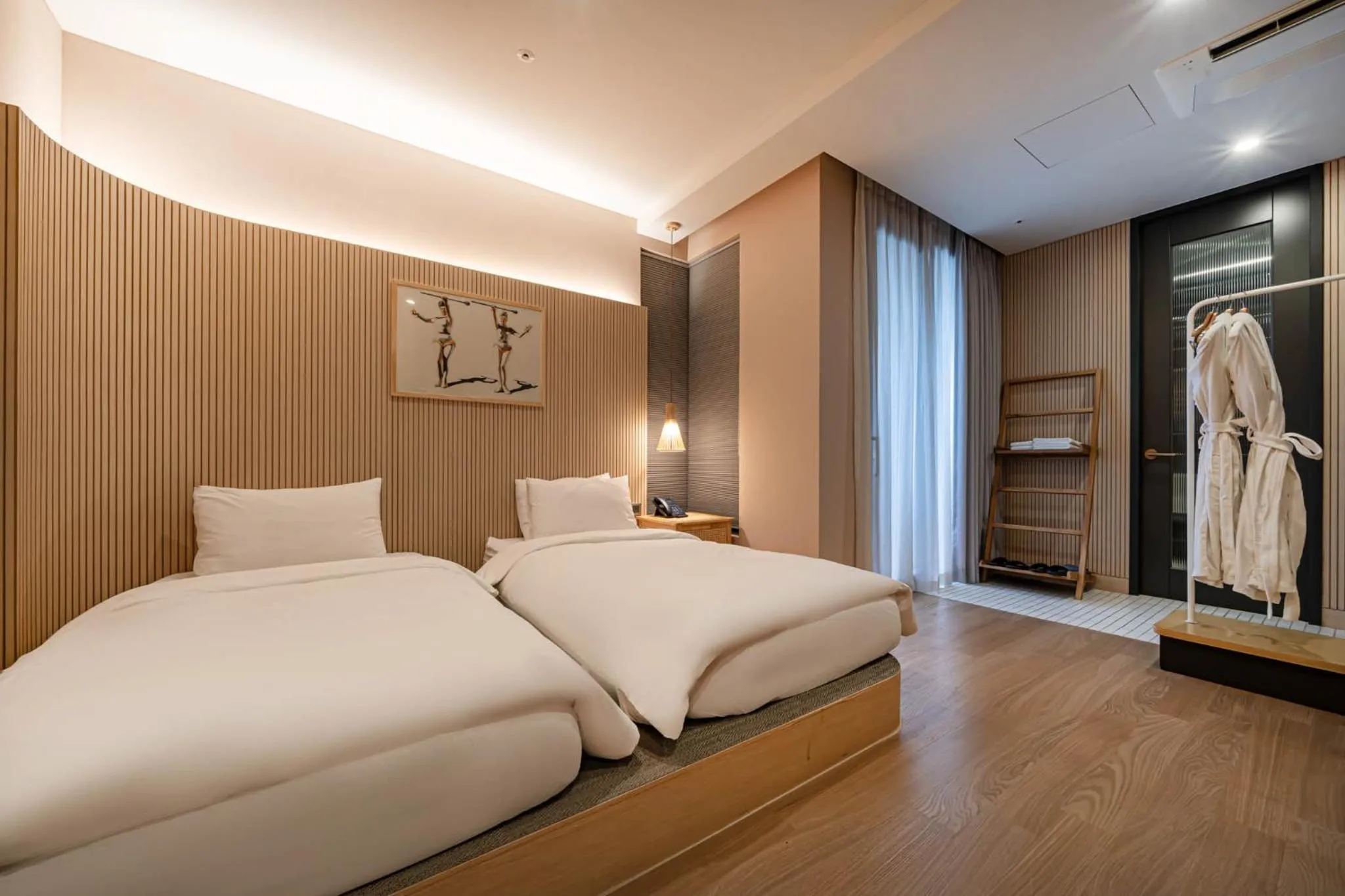 Bed in Hound Garden&Terrace Hotel