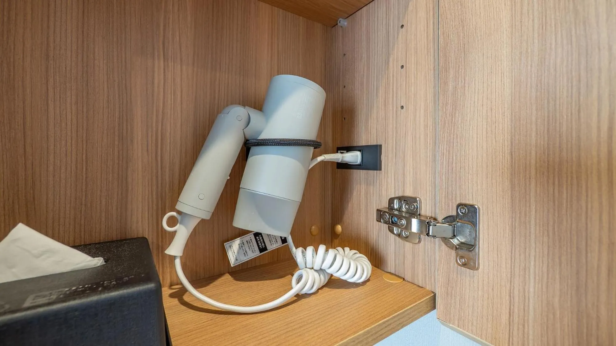 hair dryier in Toyoko Inn Sendai Higashi-guchi No.1