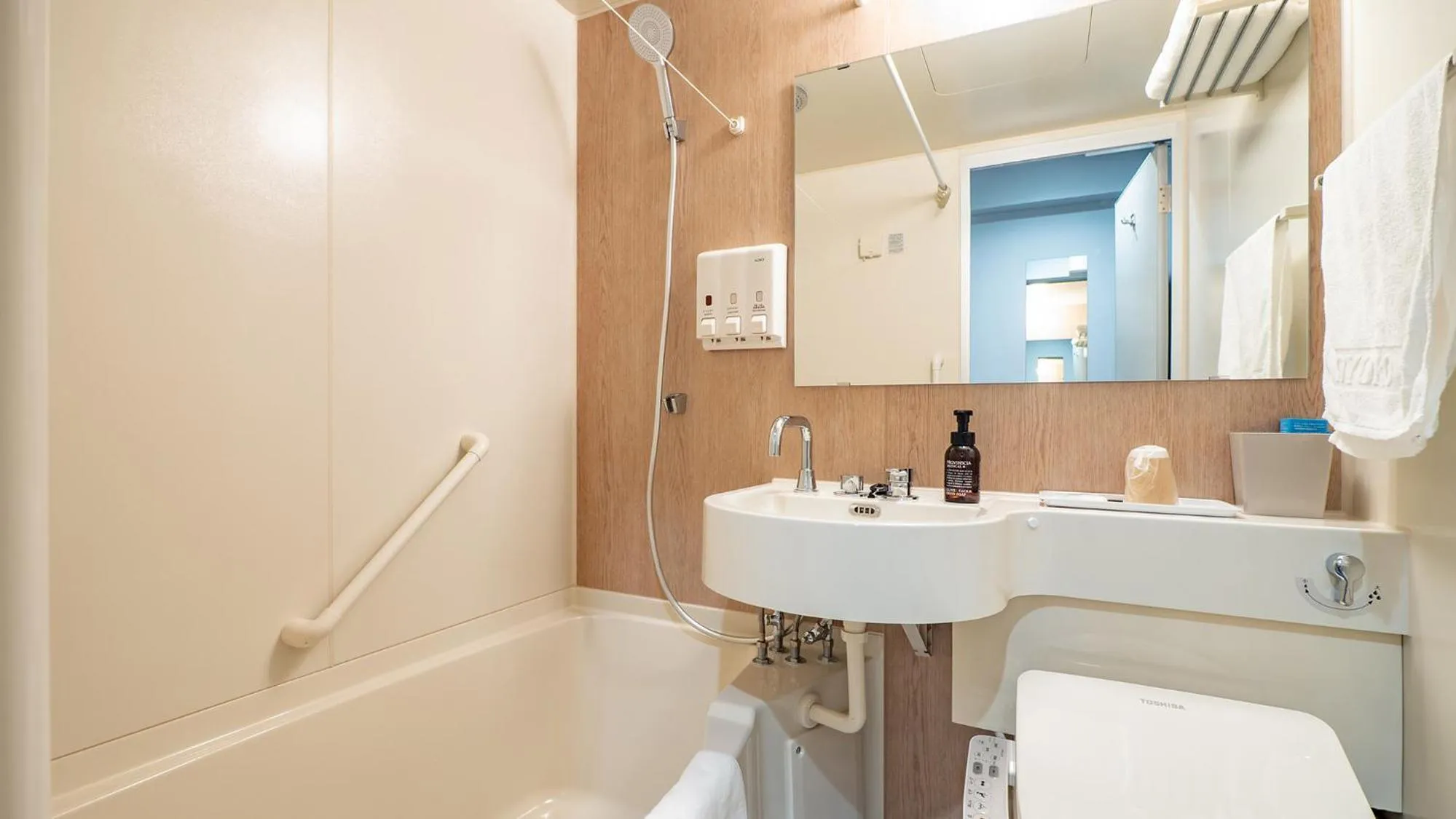 Bathroom in Toyoko Inn Sendai Higashi-guchi No.1