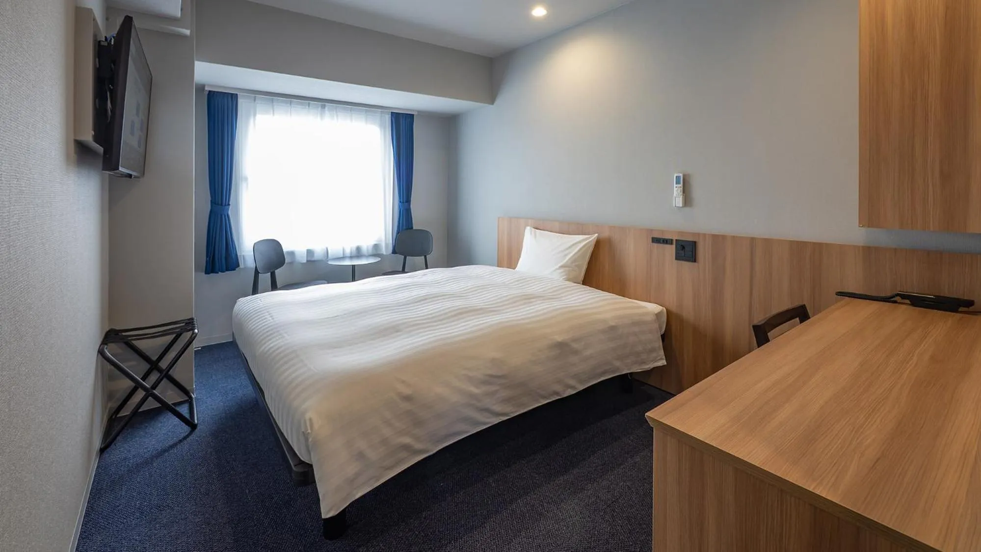 Bedroom, Bed in Toyoko Inn Sendai Higashi-guchi No.1