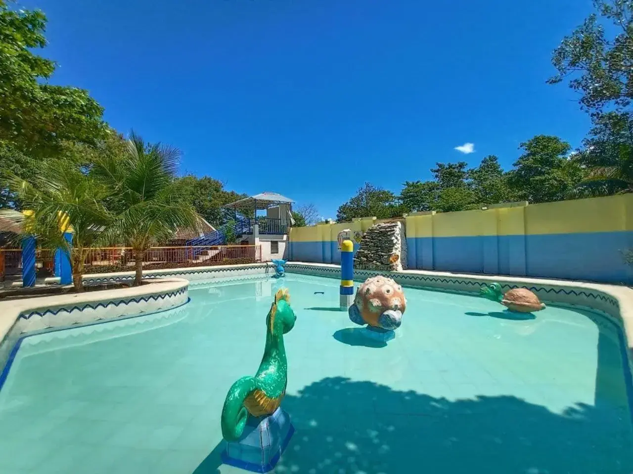 RedDoorz Near Gaisano Grand Cordova RedDoorz Near Gaisano Grand Cordova