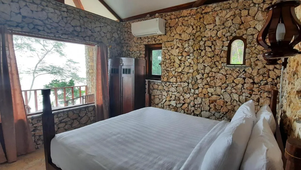 Bed in Edge Resort, Yogyakarta