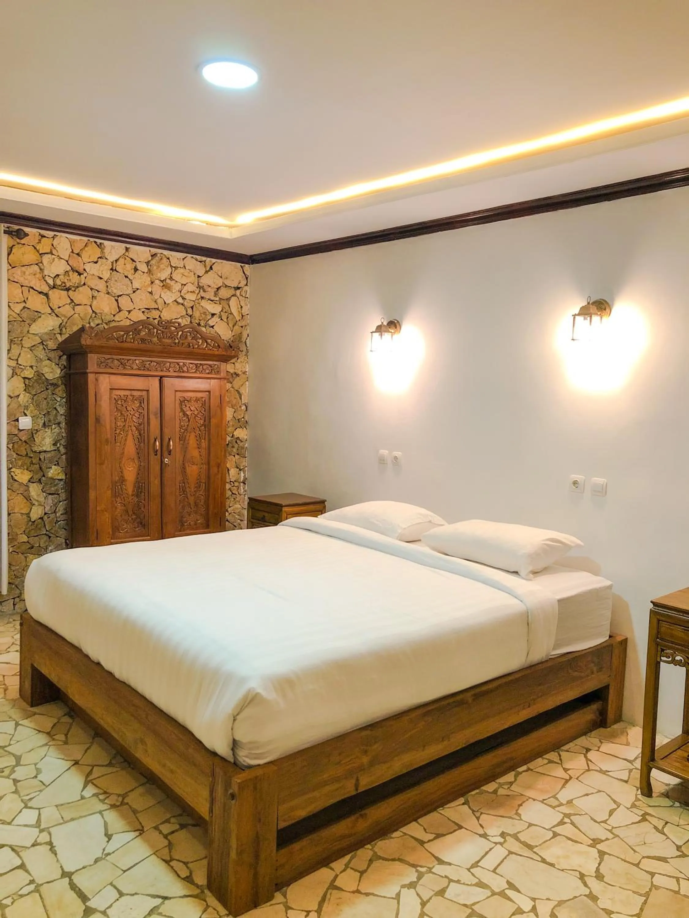 Bed in Edge Resort, Yogyakarta