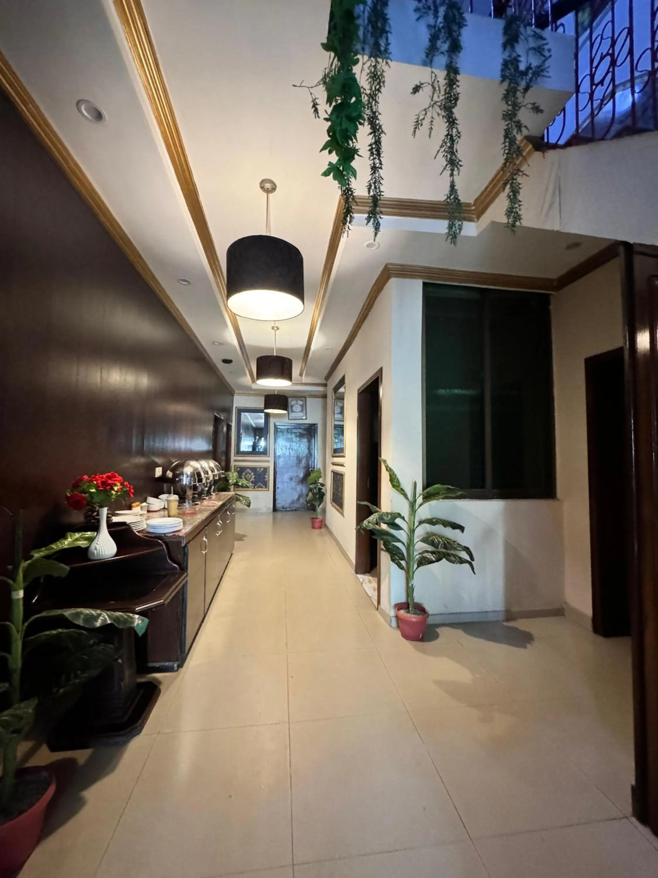 Restaurant/places to eat in Hotel Tulip INN Faisal Town