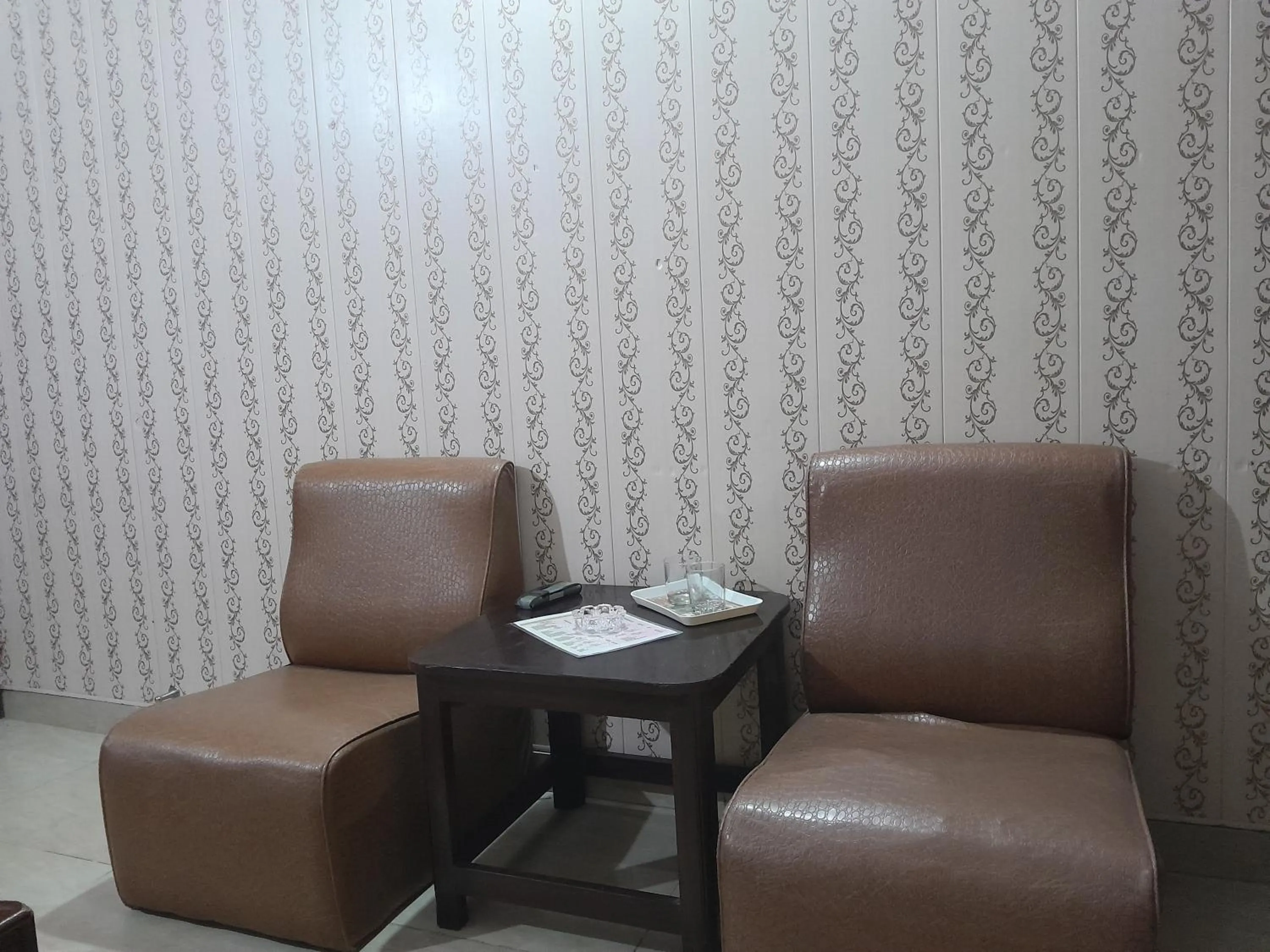 Seating area in Hotel Tulip INN Faisal Town