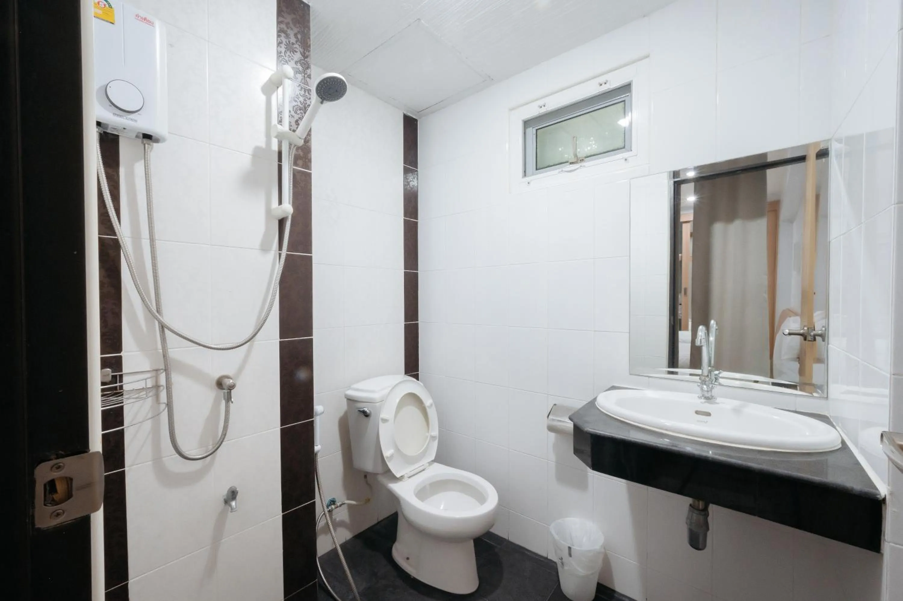 Bathroom in Creston Grand Hotel Suphan Buri
