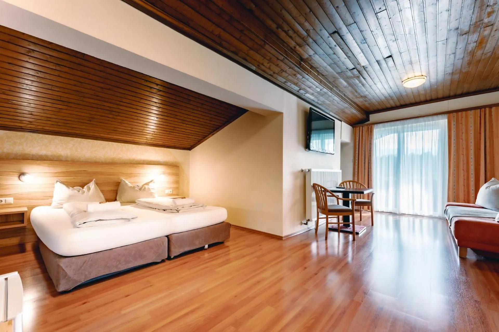 Bed in Hotel Seestuben