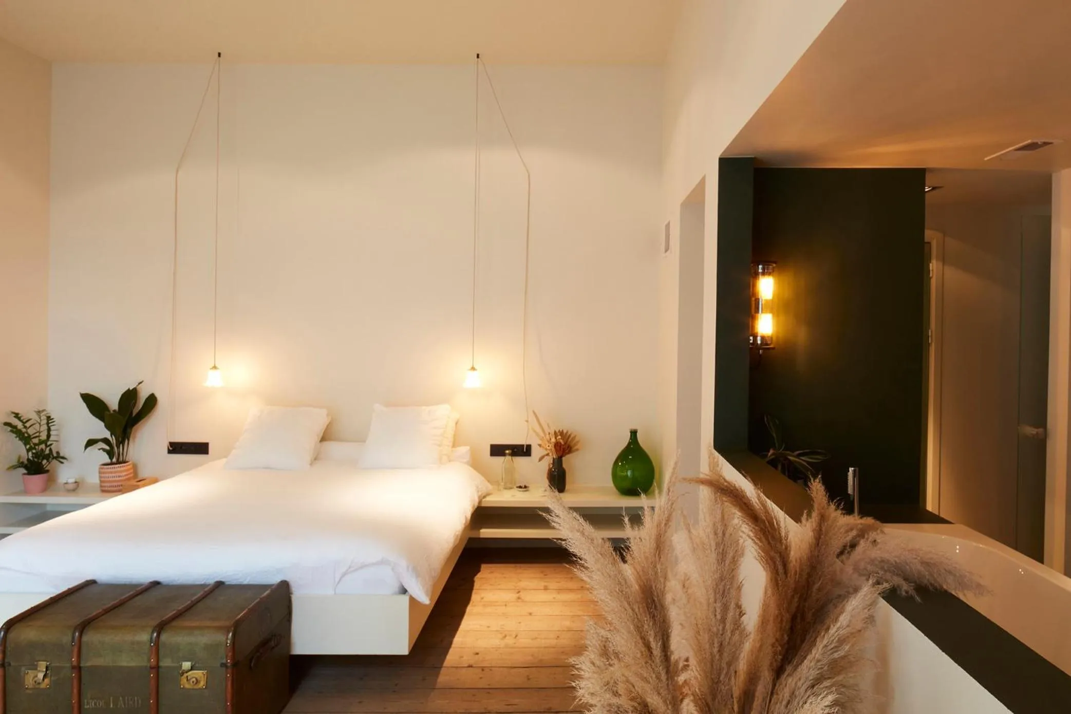 Bathroom, Bed in Chambre d'Amis by Alix