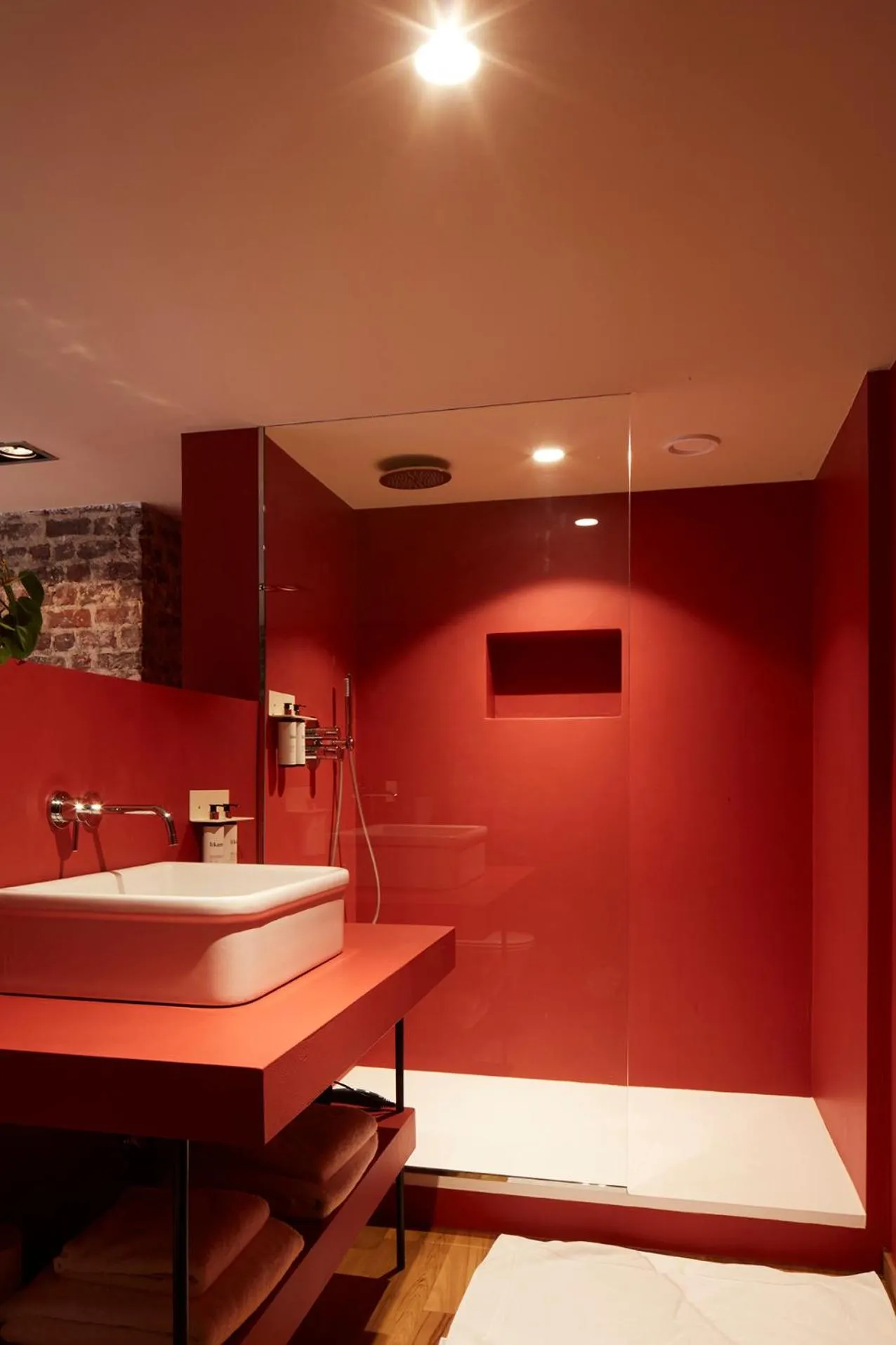 Bathroom, Bed in Chambre d'Amis by Alix