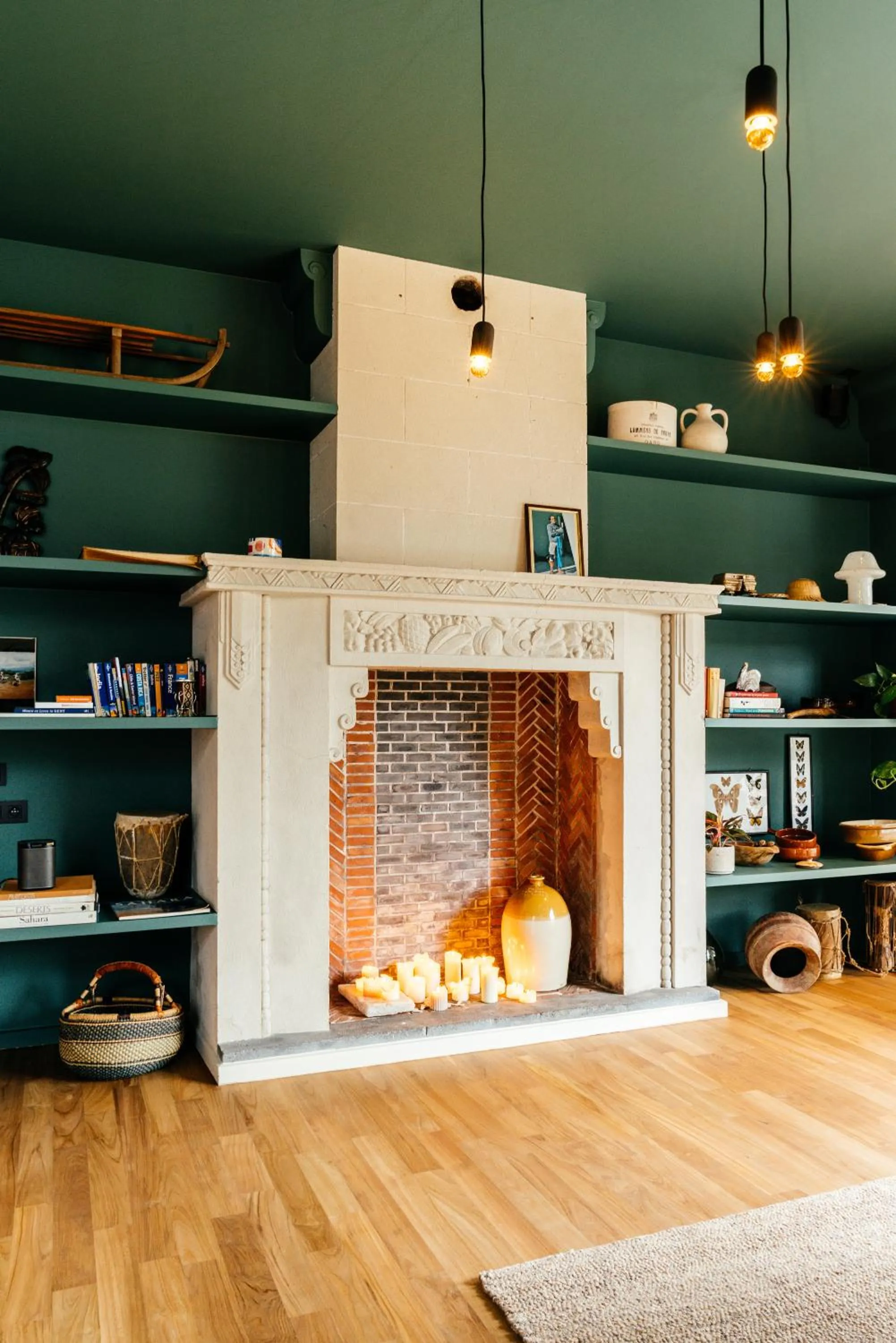 Property building in Chambre d'Amis by Alix