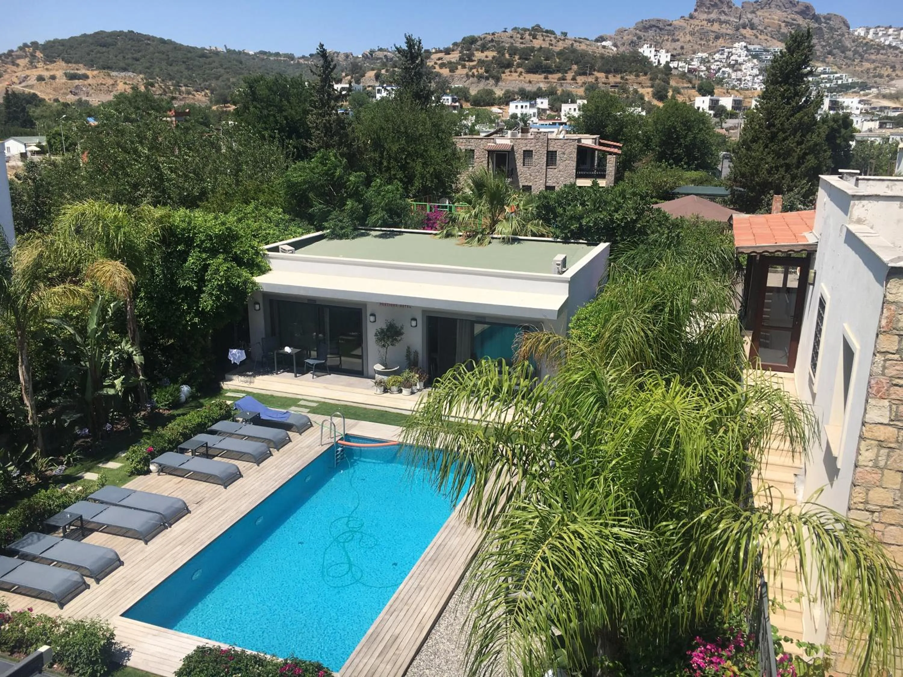 Pool view in Villa Oliva Butik Hotel