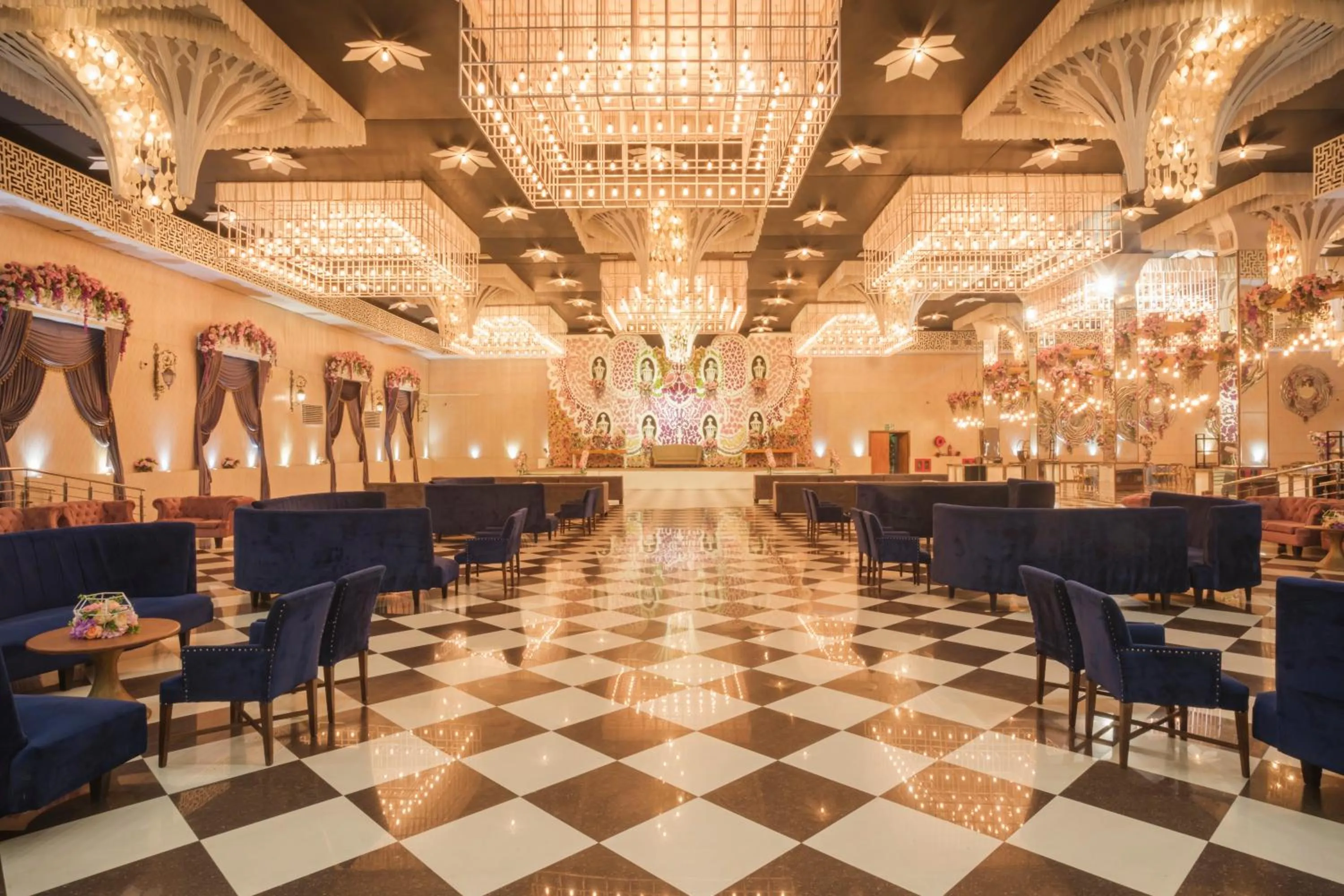 Banquet/Function facilities in Udman Hotel Greater Noida