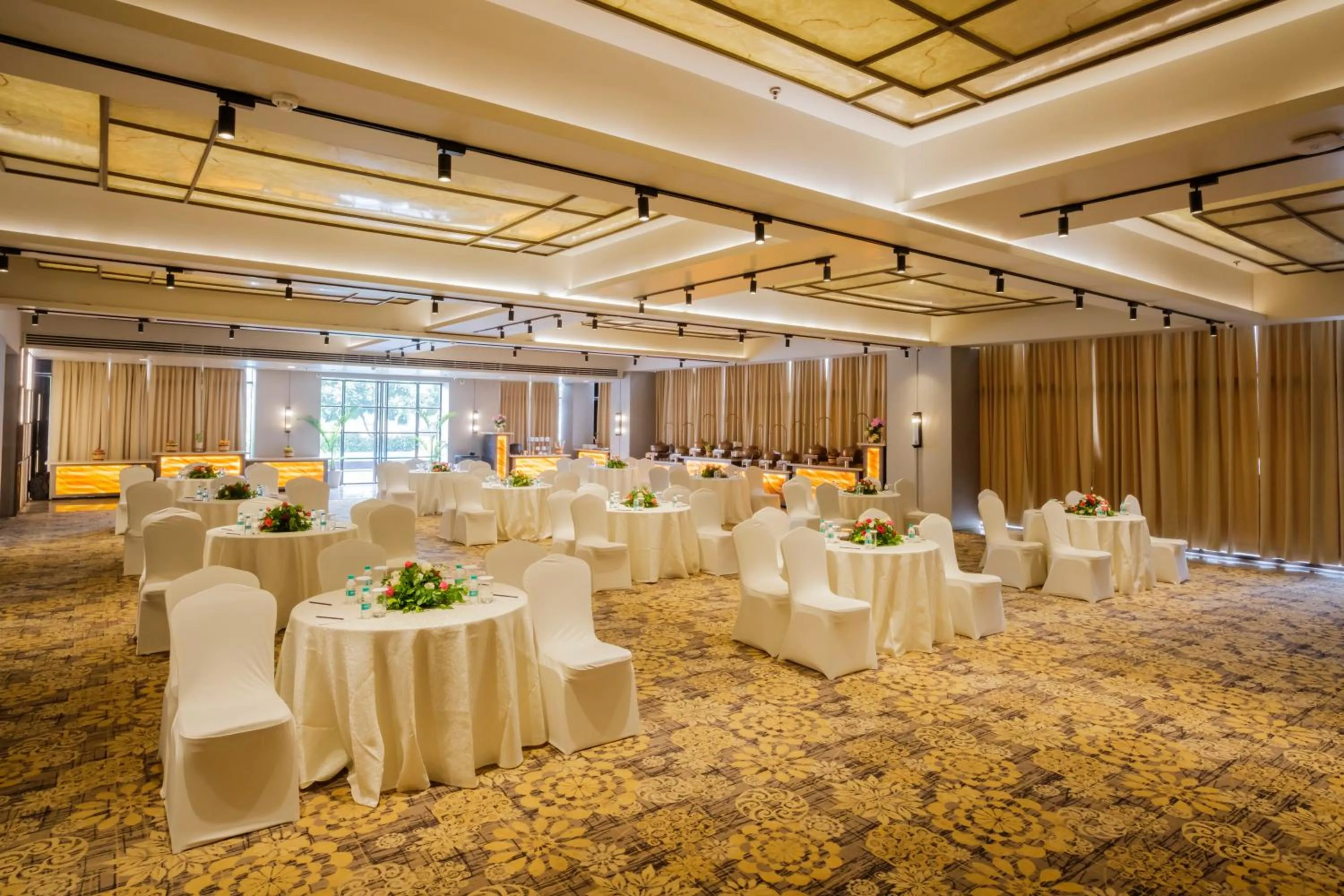 Banquet/Function facilities in Udman Hotel Greater Noida
