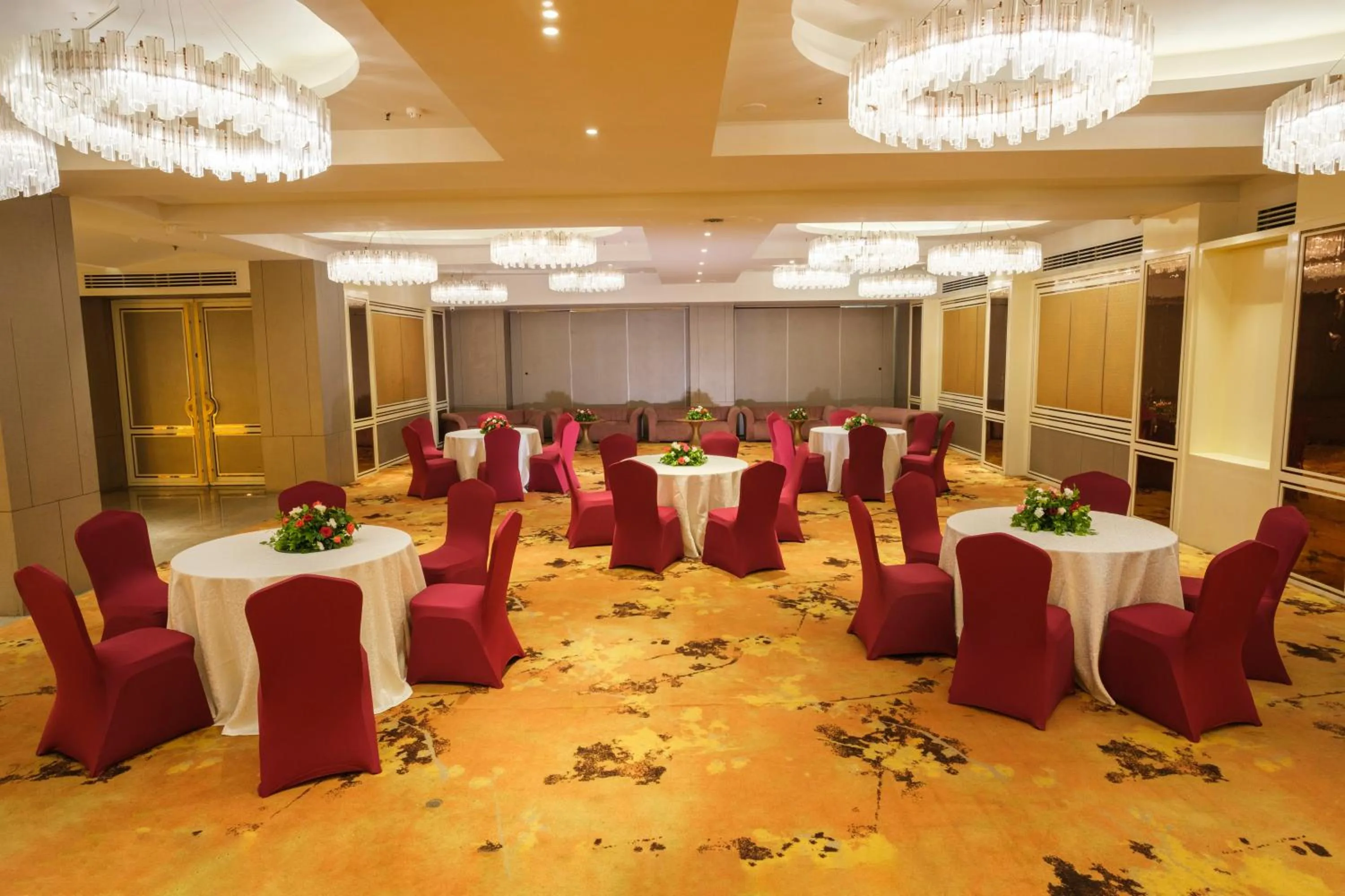 Meeting/conference room in Udman Hotel Greater Noida