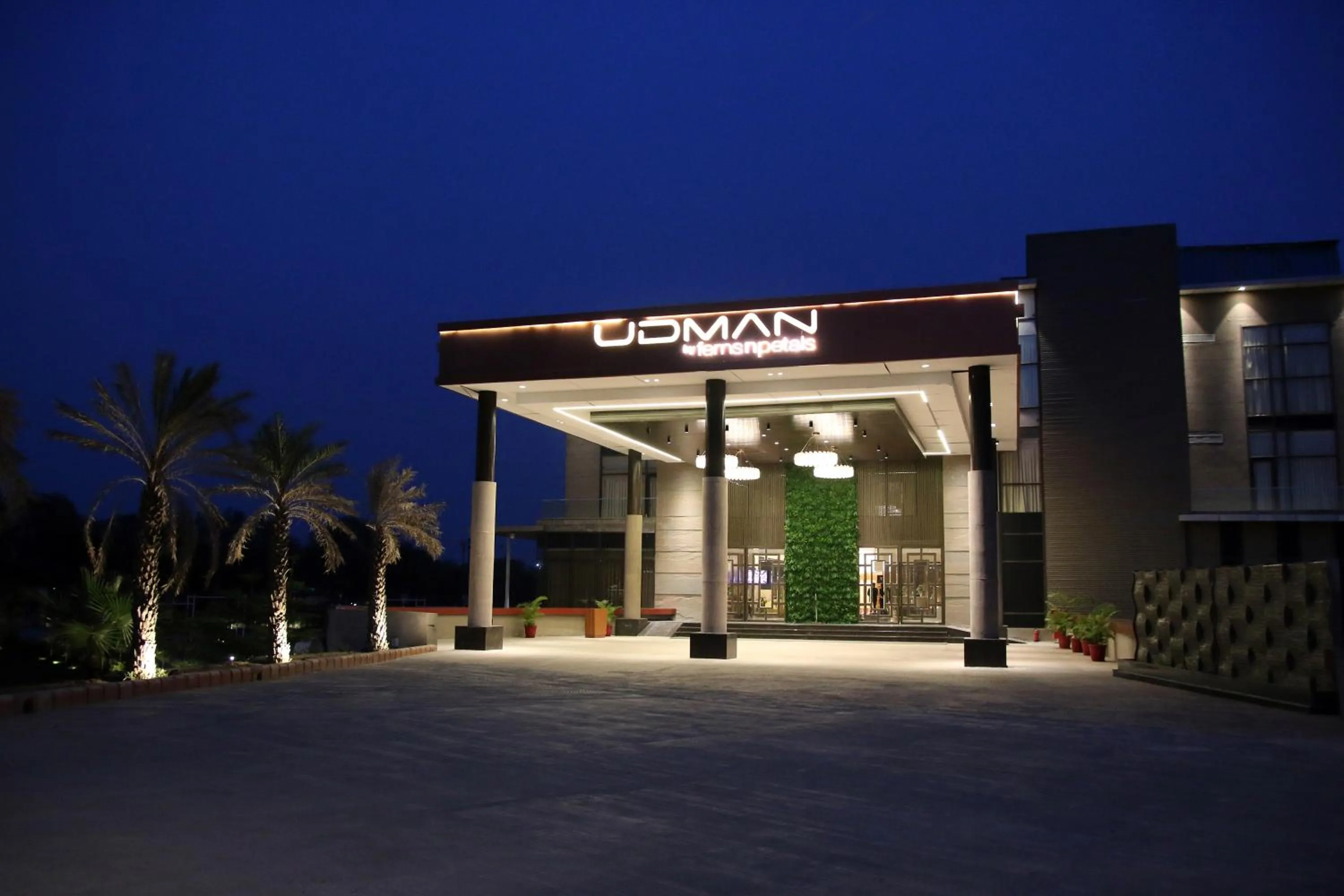 Facade/entrance in Udman Hotel Greater Noida