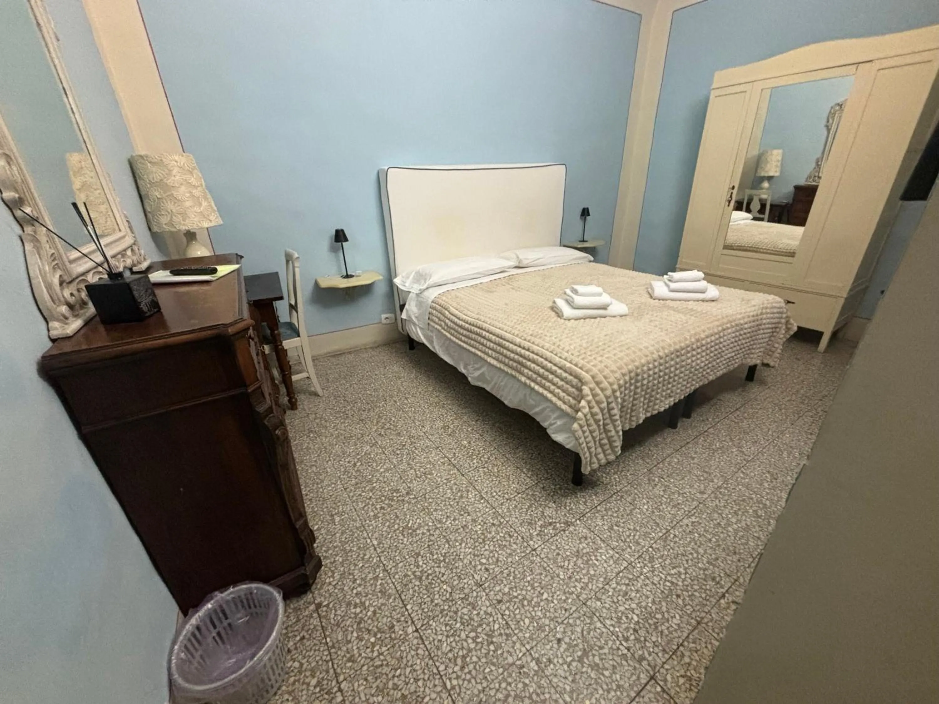 Bedroom, Bed in B&B Pantaneto - Palazzo Bulgarini