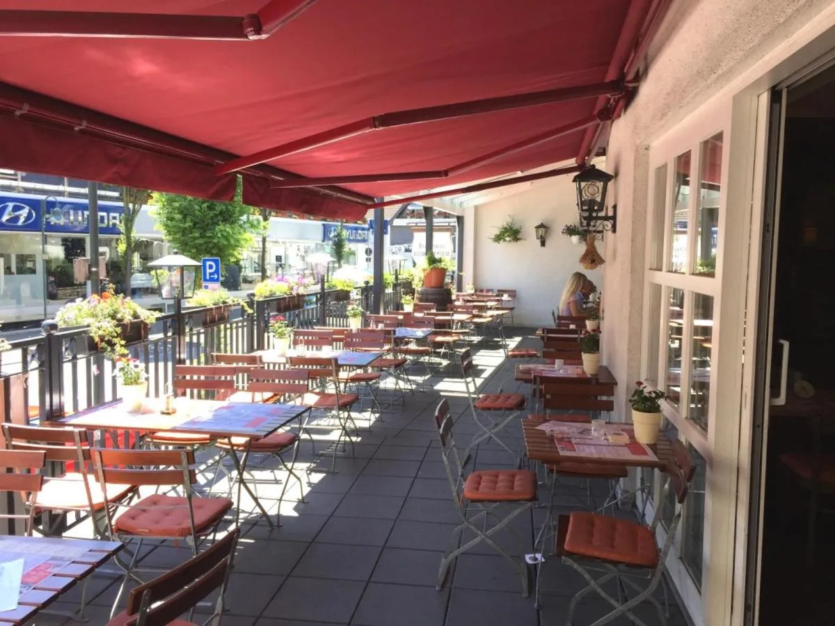 Restaurant/places to eat in Bergischer Hof
