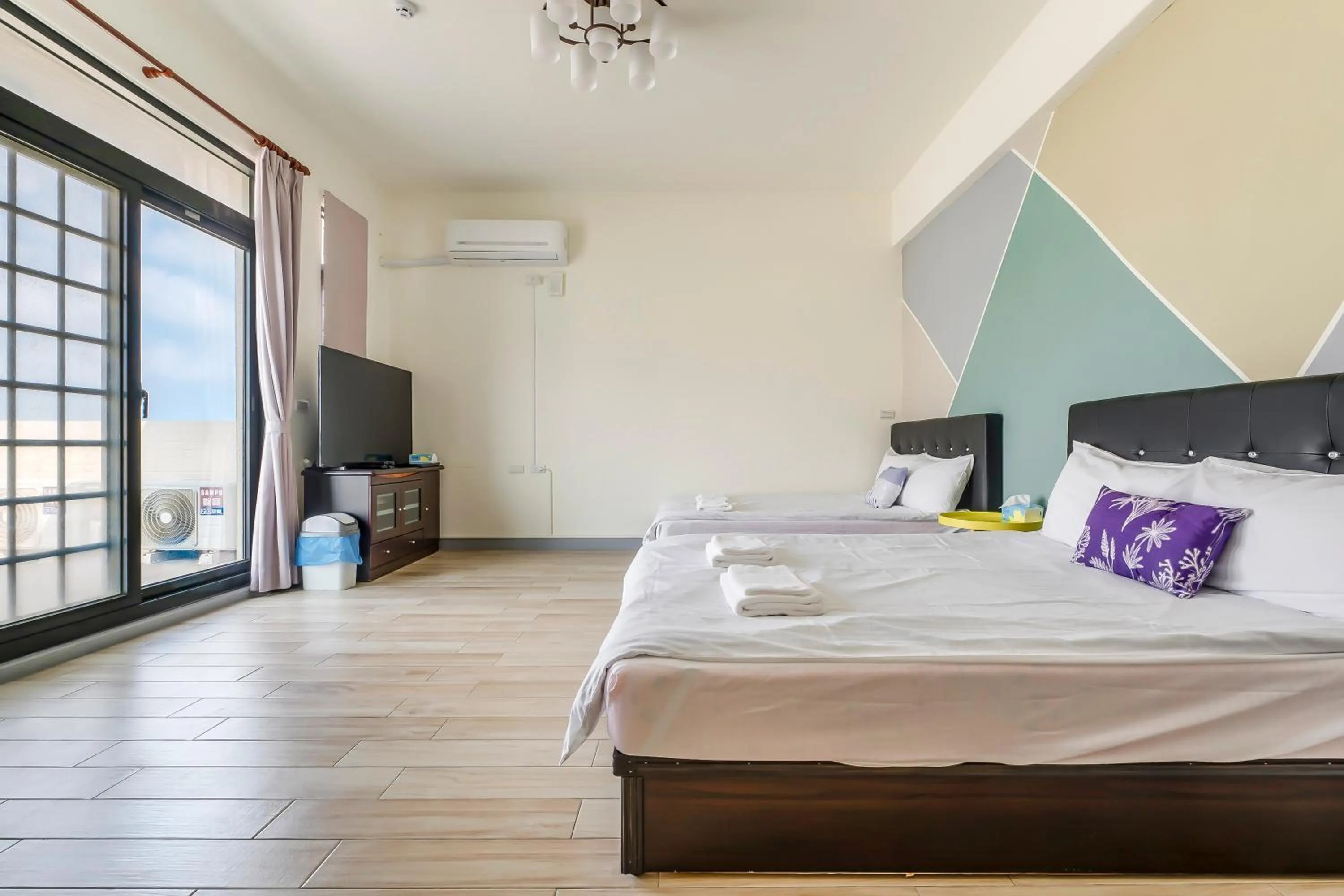 Photo of the whole room in Aleopard