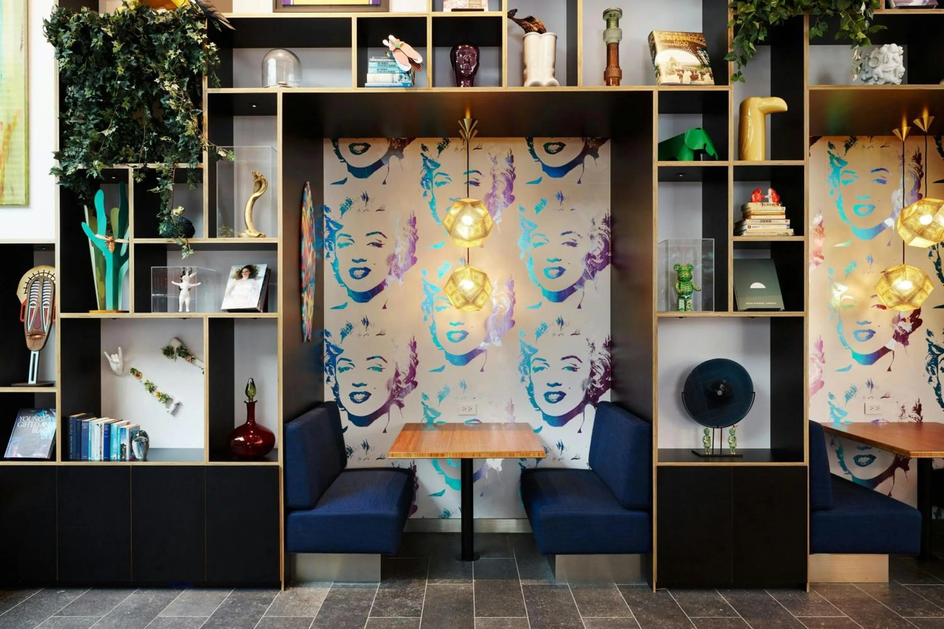 Lobby or reception in citizenM Los Angeles Downtown