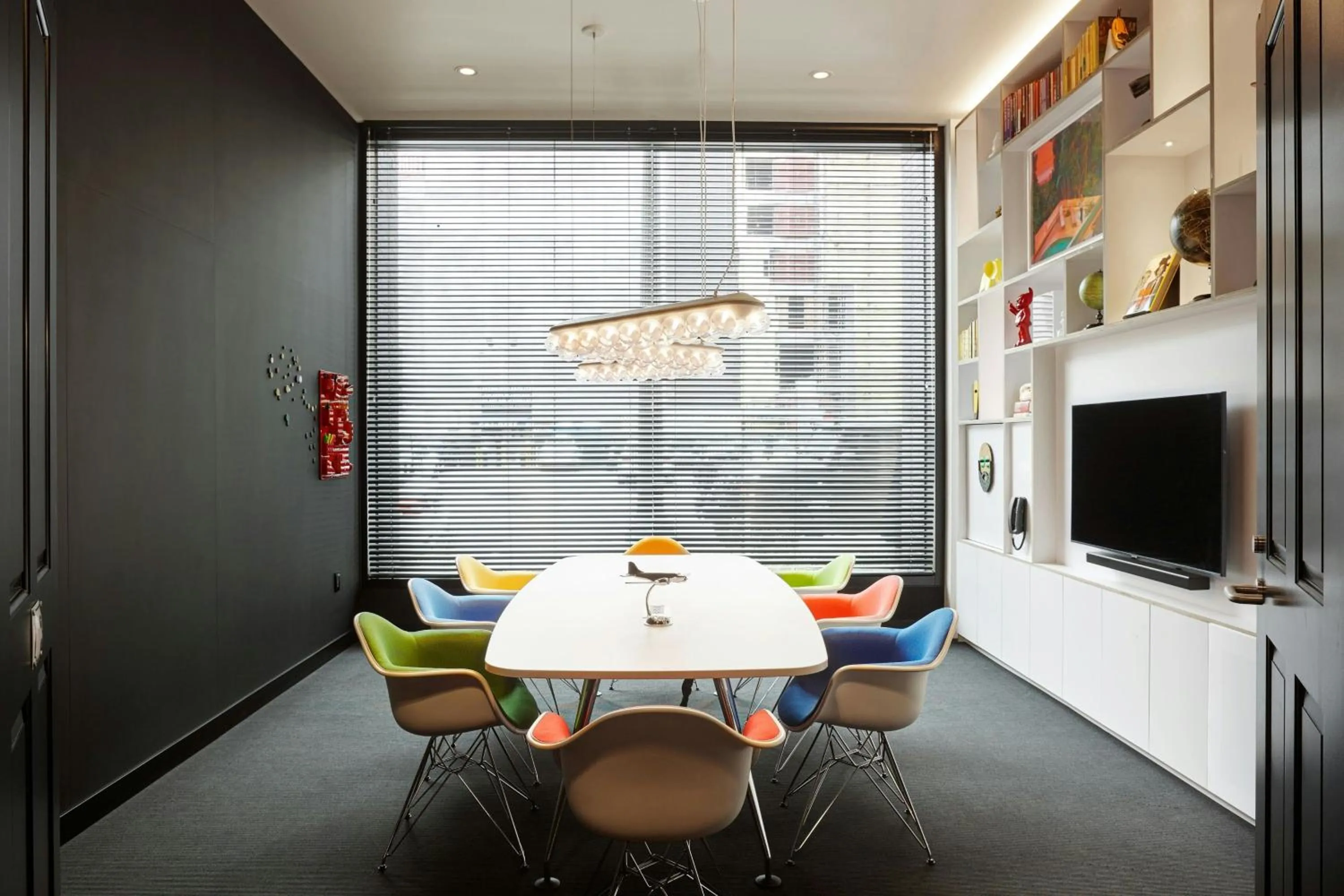 Meeting/conference room in citizenM Los Angeles Downtown