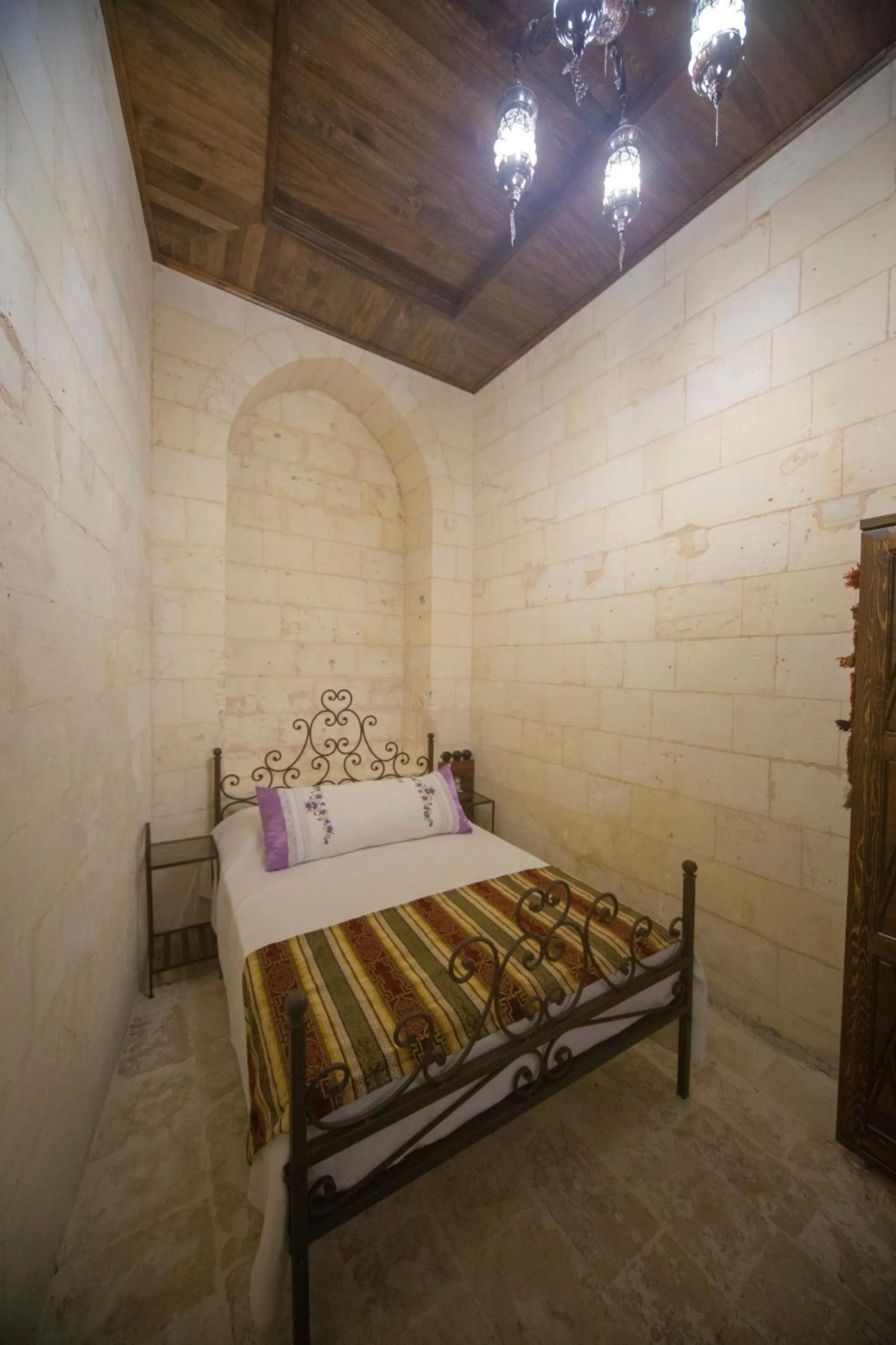 Bed in Hayatlı Konak