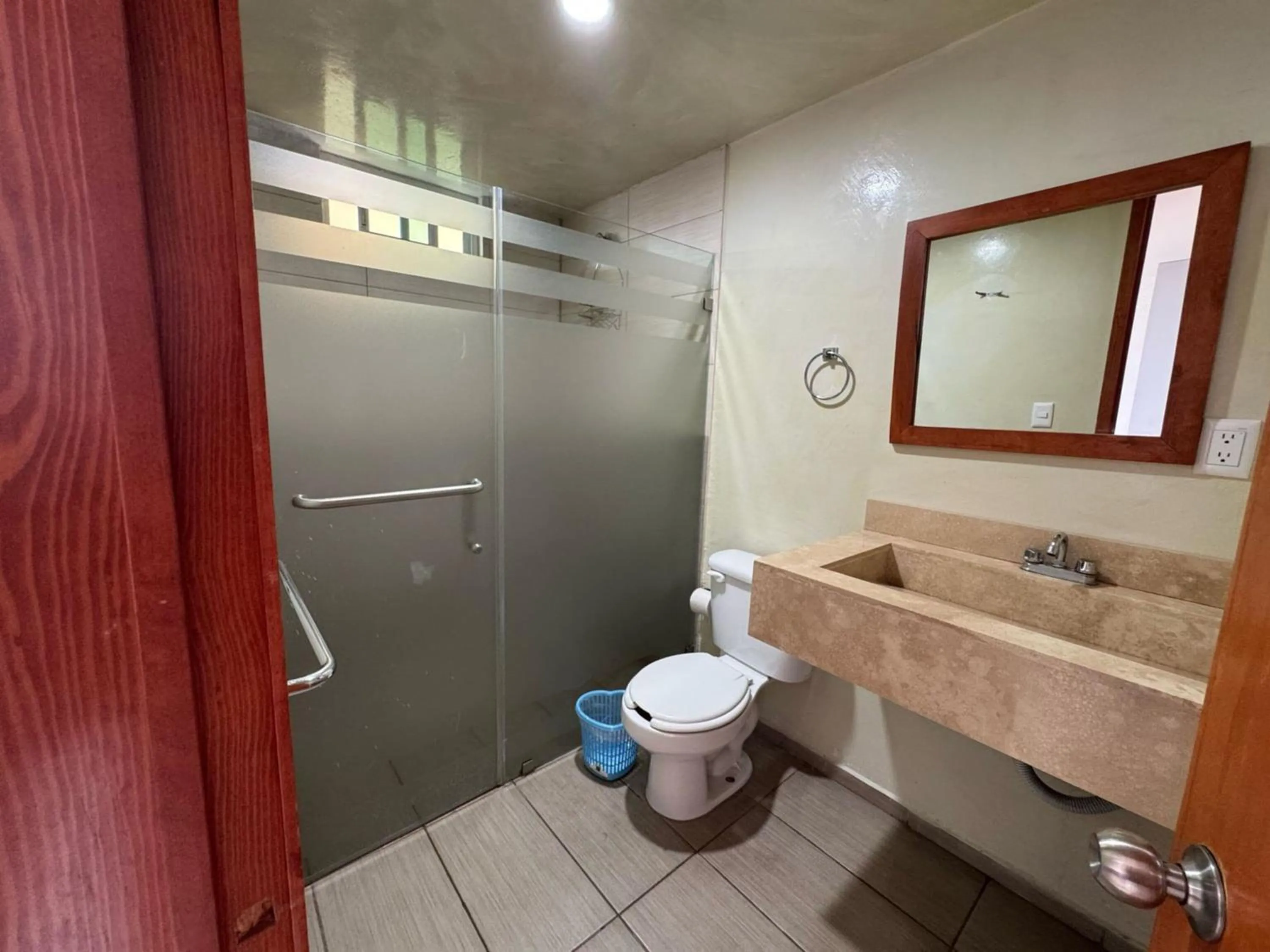 Bathroom in OYO Hotel Familiar Tollan Cholula