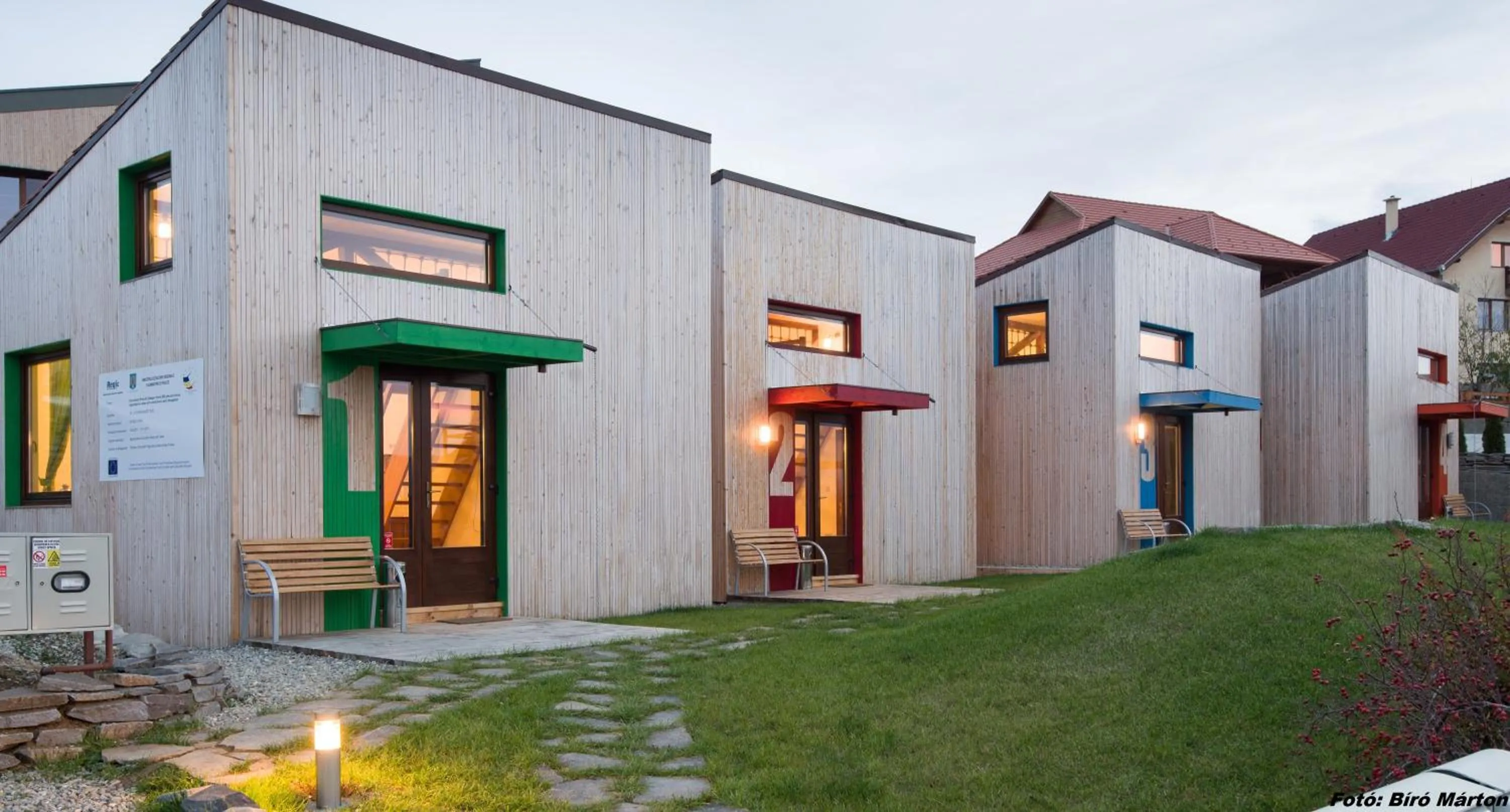 Facade/entrance in Bungalouri Horizont