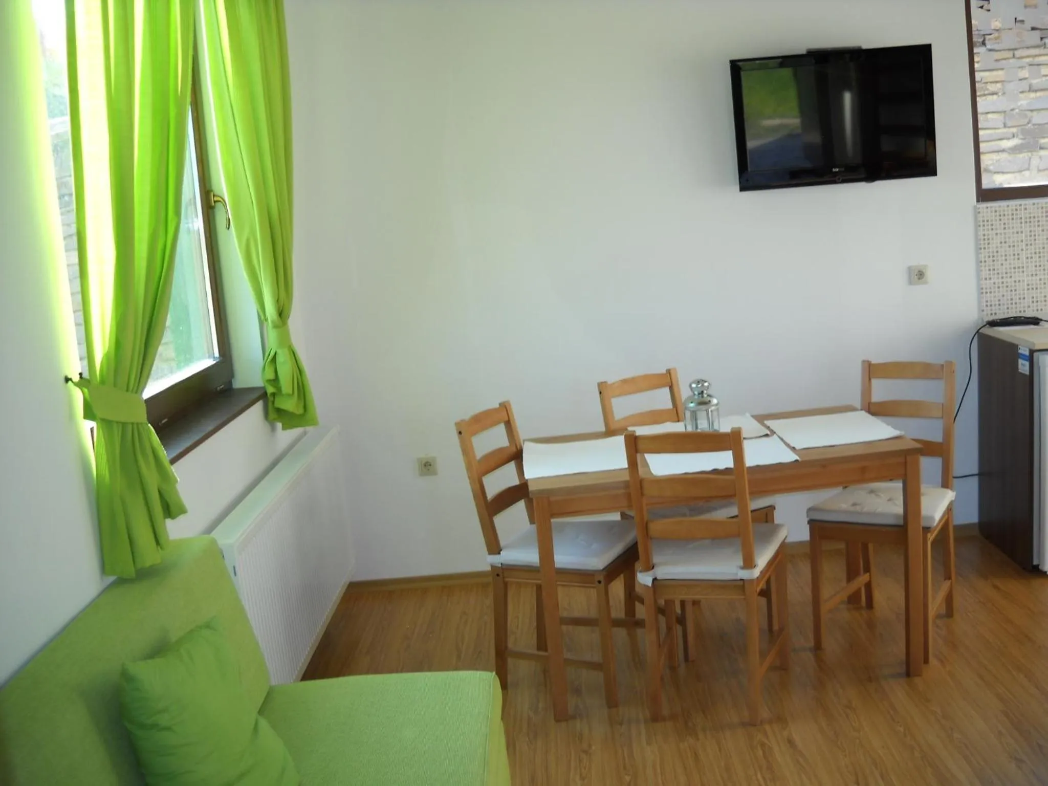 TV and multimedia in Bungalouri Horizont