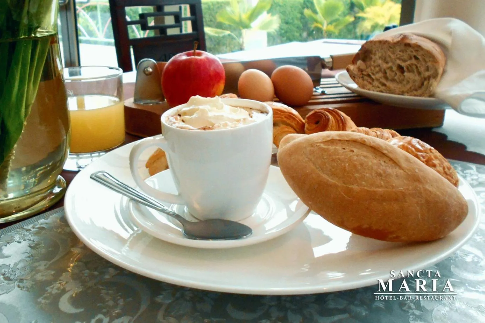 Breakfast in Hôtel Sancta Maria