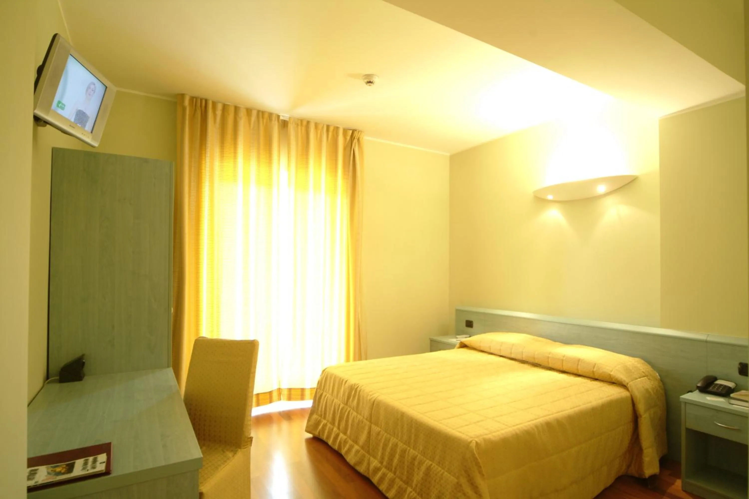 Balcony/Terrace, Bed in Caprice