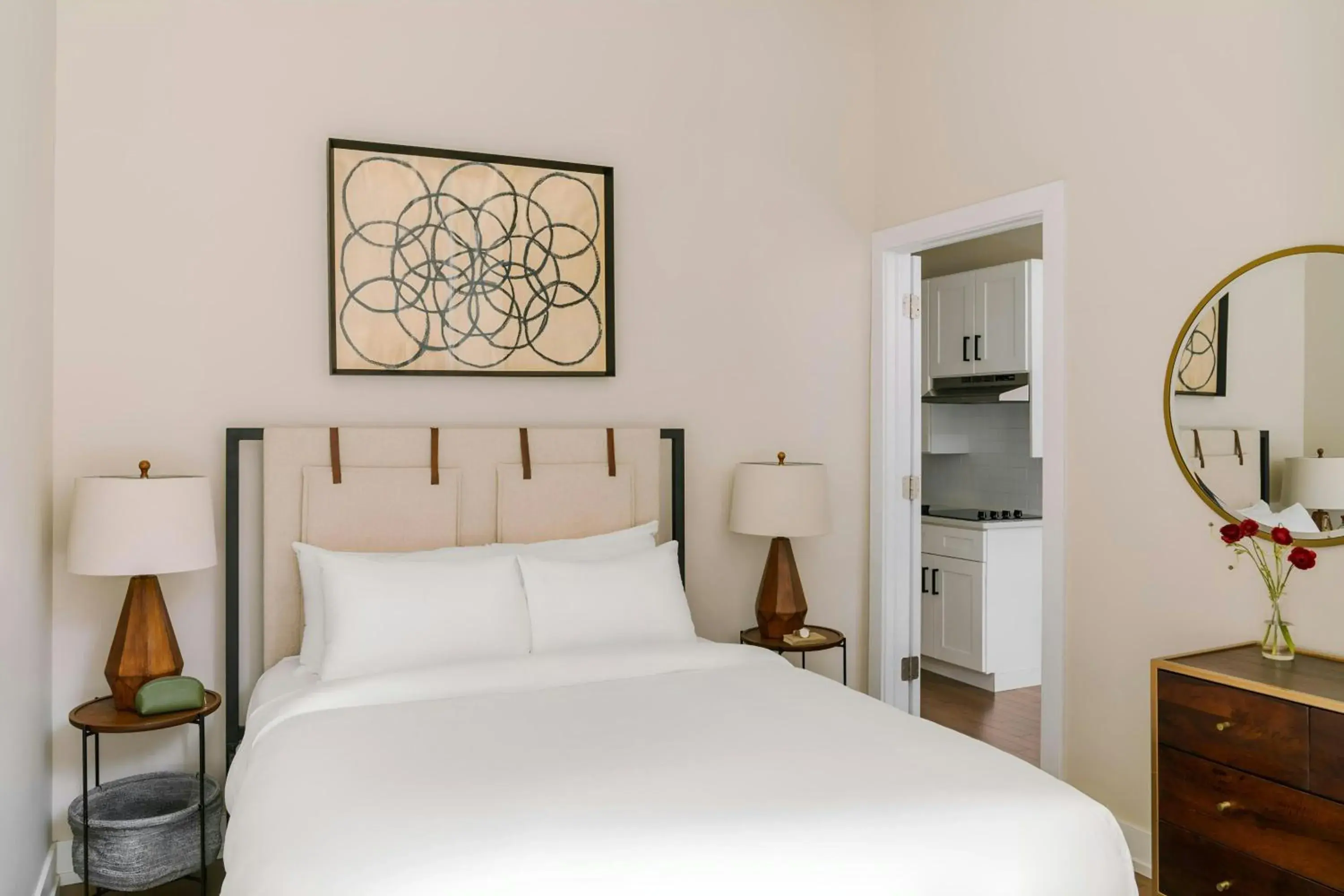 Two-Bedroom Superior Apartment in Sonder by Marriott Bonvoy Jewelers Row Apartments Millenium Park Two-Bedroom Superior Apartment in Sonder by Marriott Bonvoy Jewelers Row Apartments Millenium Park