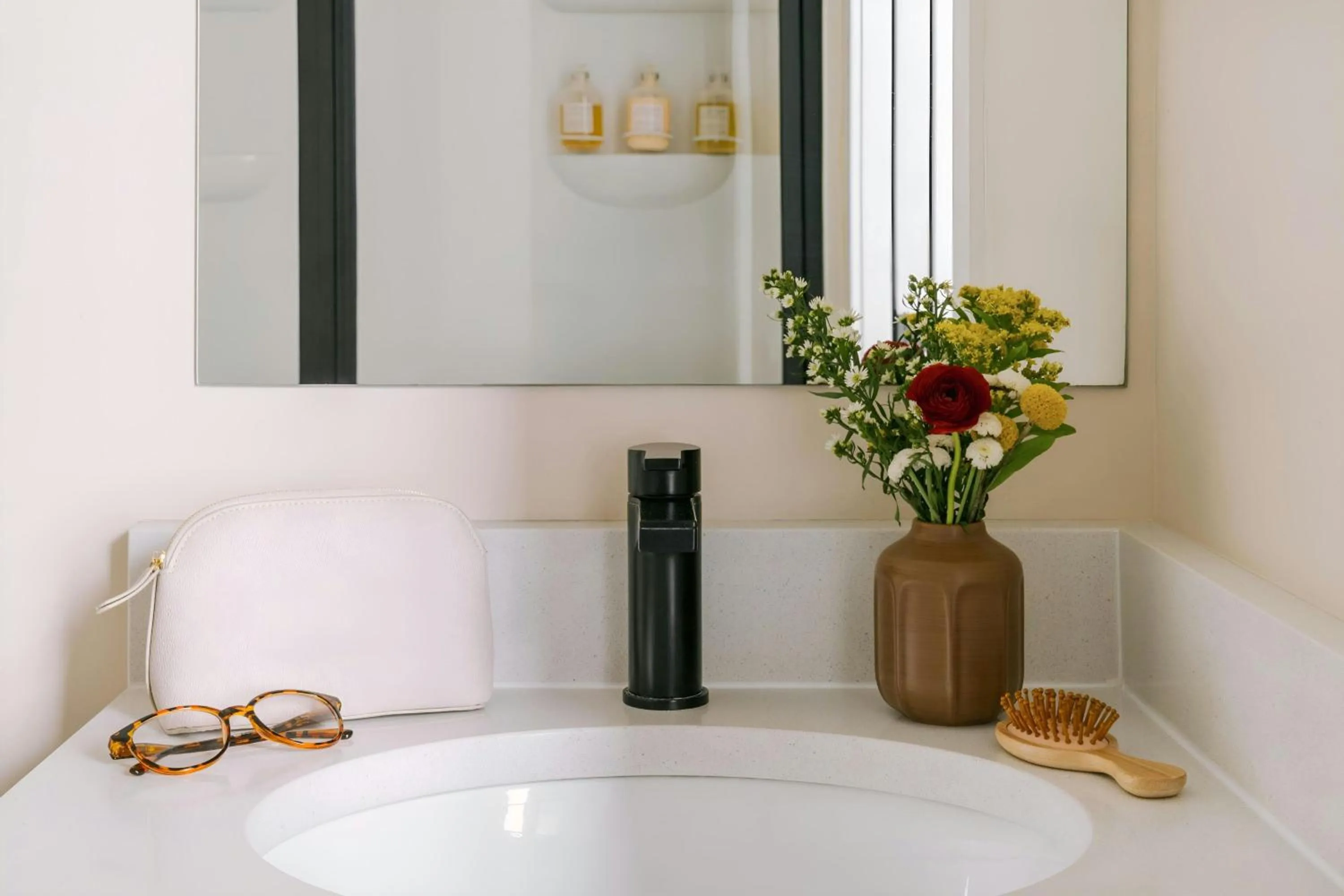 Bathroom in Sonder by Marriott Bonvoy Jewelers Row Apartments Millenium Park