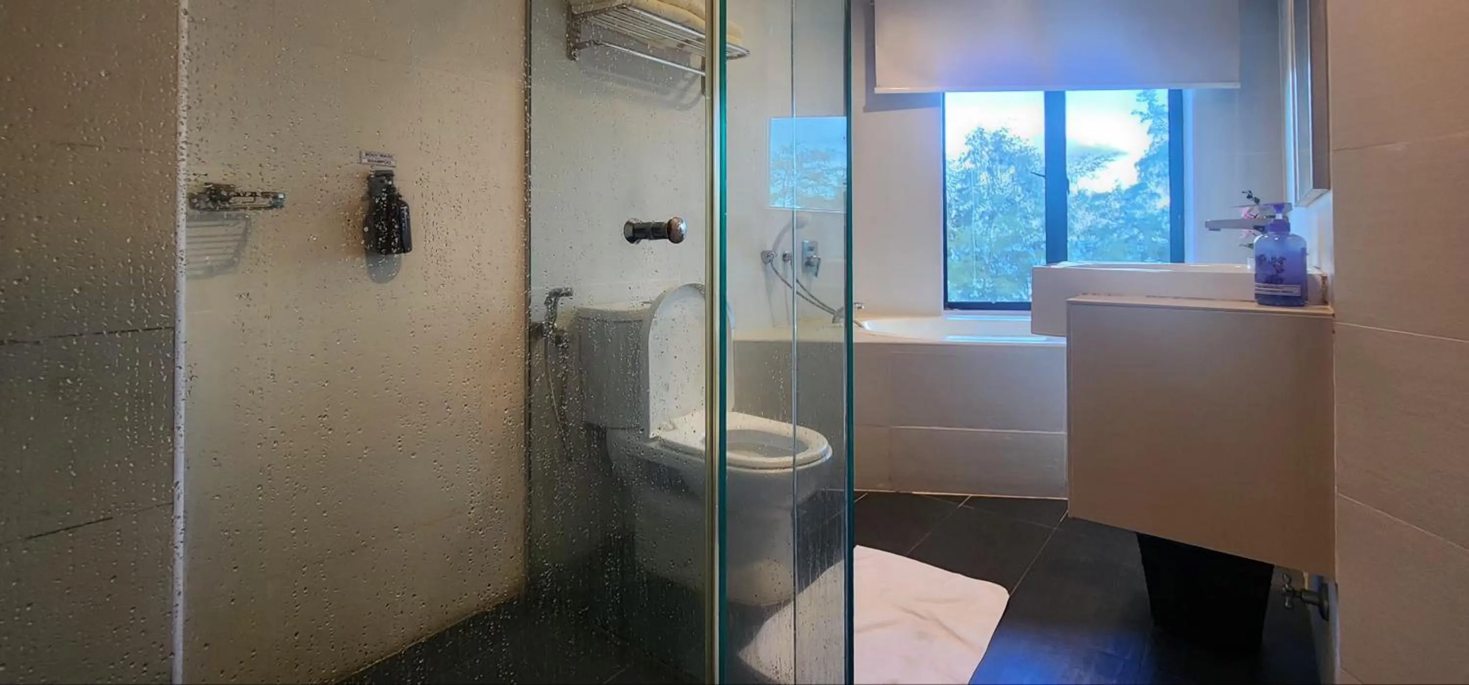 Samsuria Beach Resort & Residence