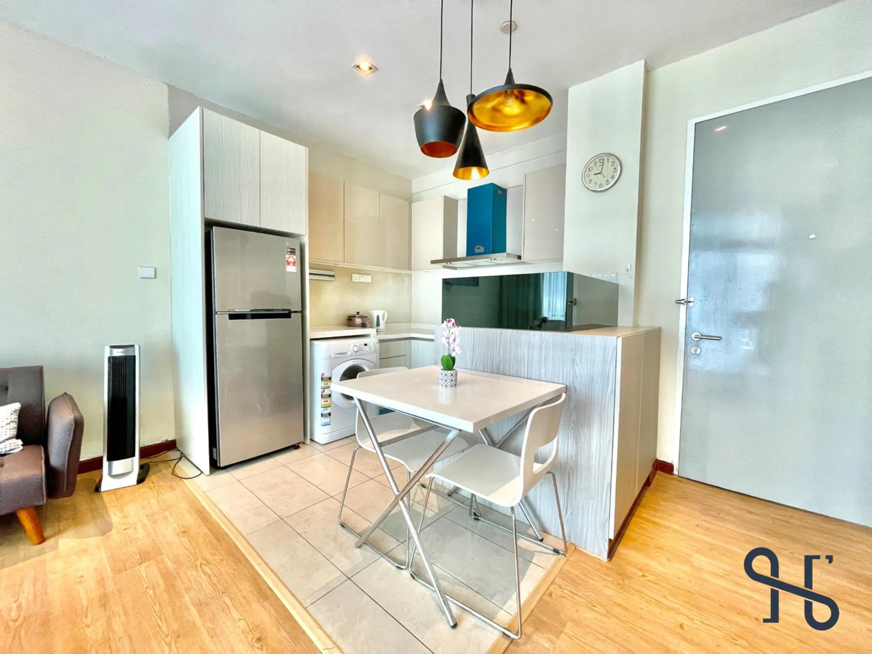 Kitchen or kitchenette in Homesuite' Home at Riverson Soho