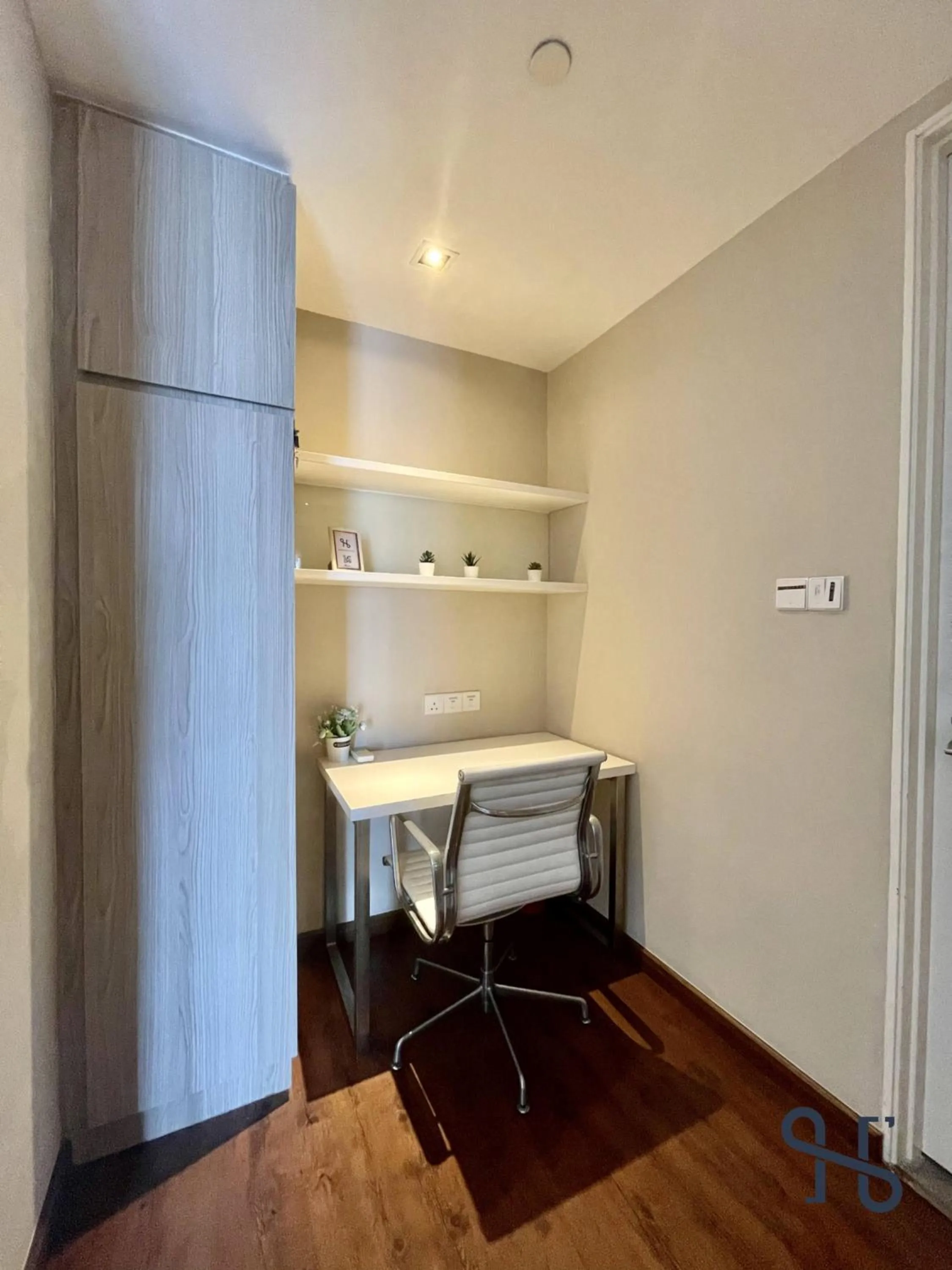 Living room in Homesuite' Home at Riverson Soho