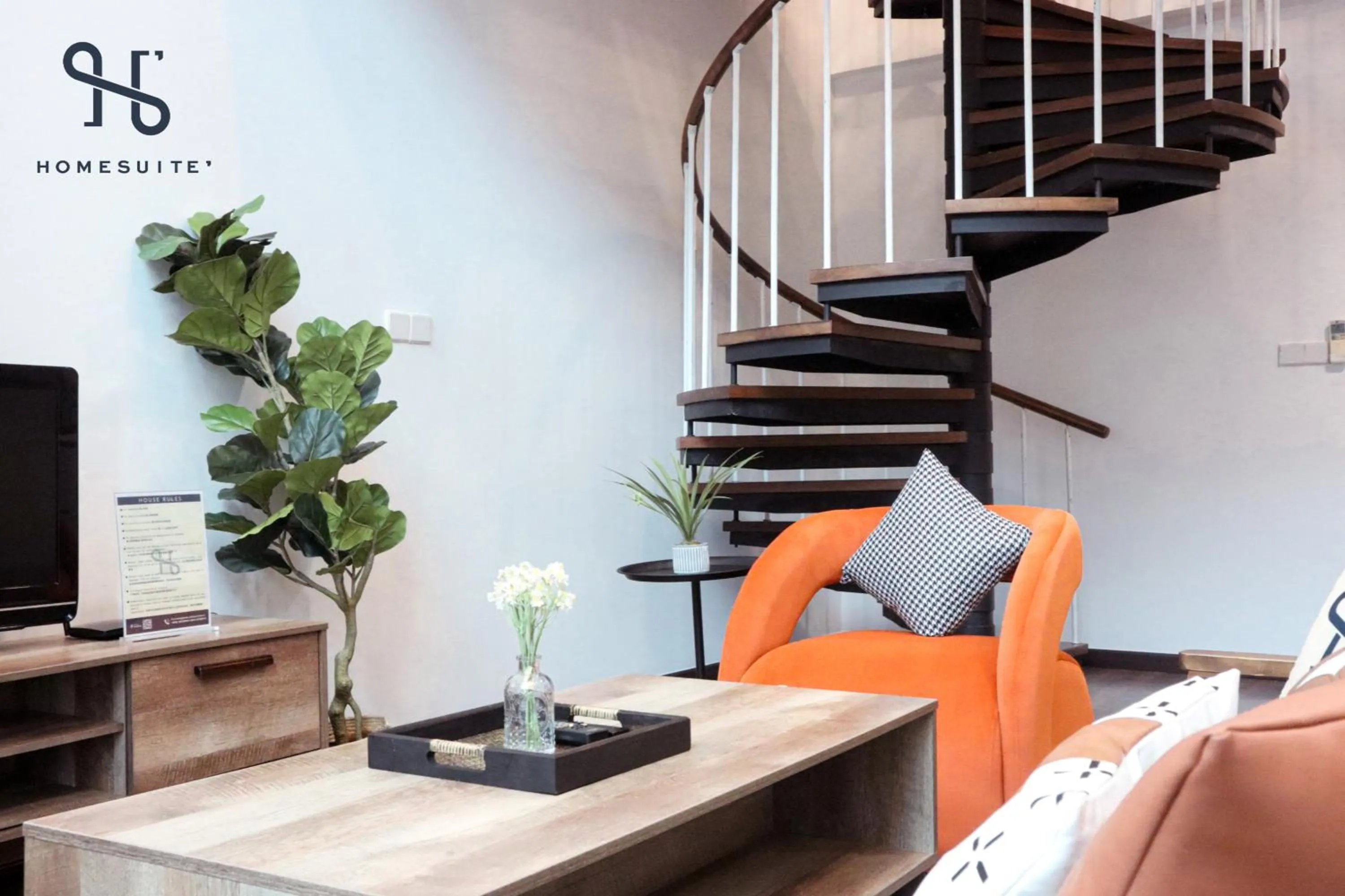 TV and multimedia in Homesuite' Home at Riverson Soho