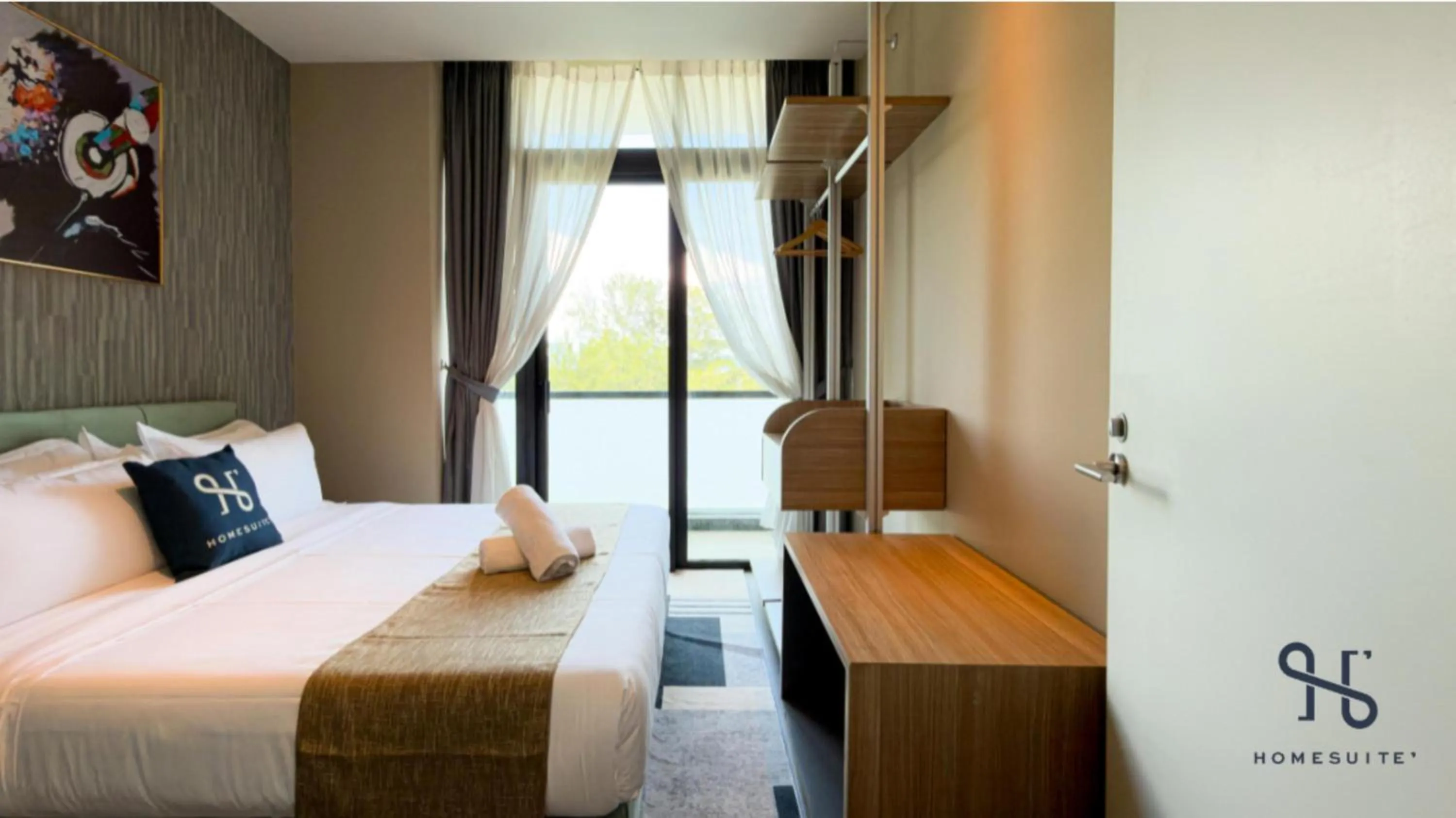 Bed in Homesuite' Home at Riverson Soho