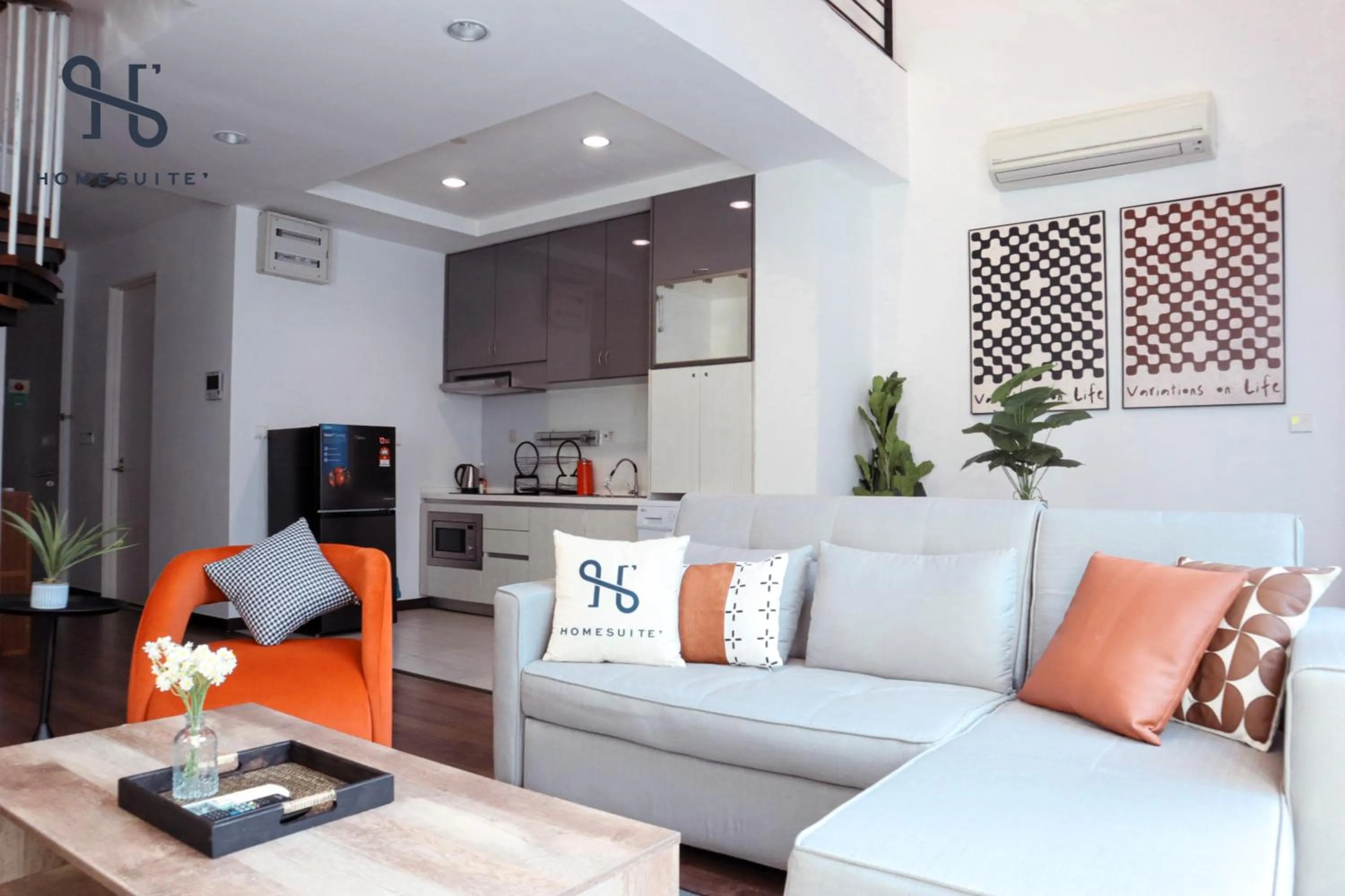 Seating area in Homesuite' Home at Riverson Soho