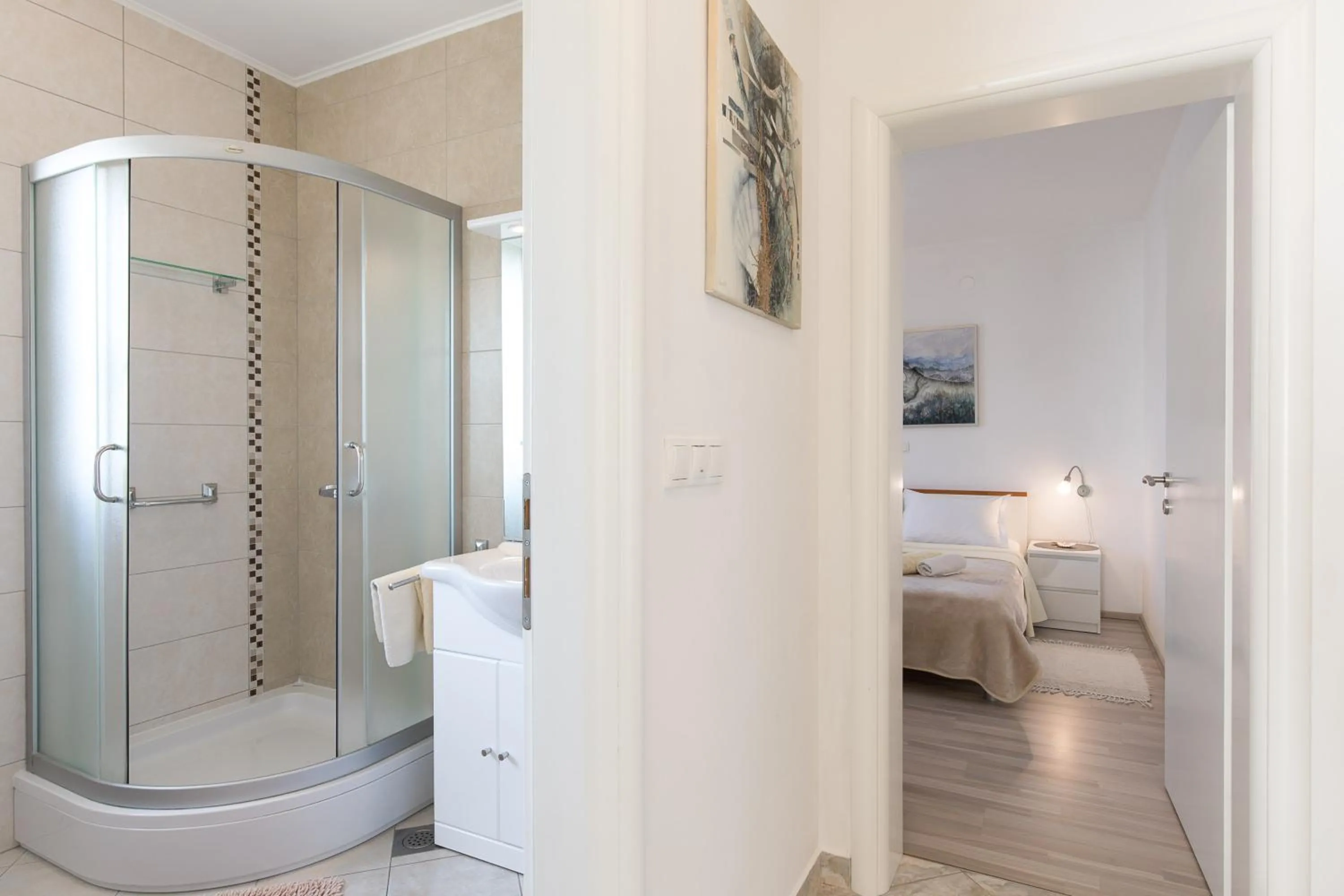 Bathroom, Bed in Apartmani Alma