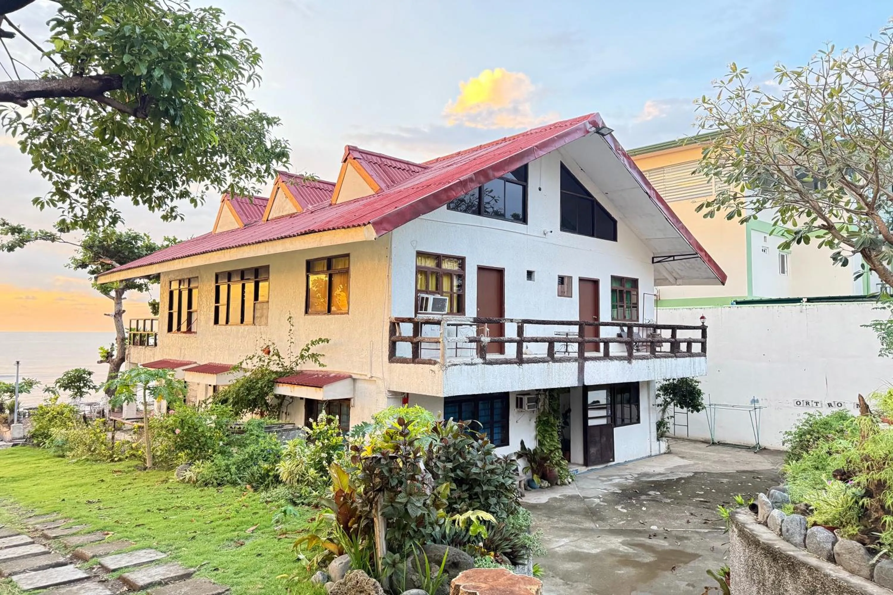 Property building in Hardin De Corales