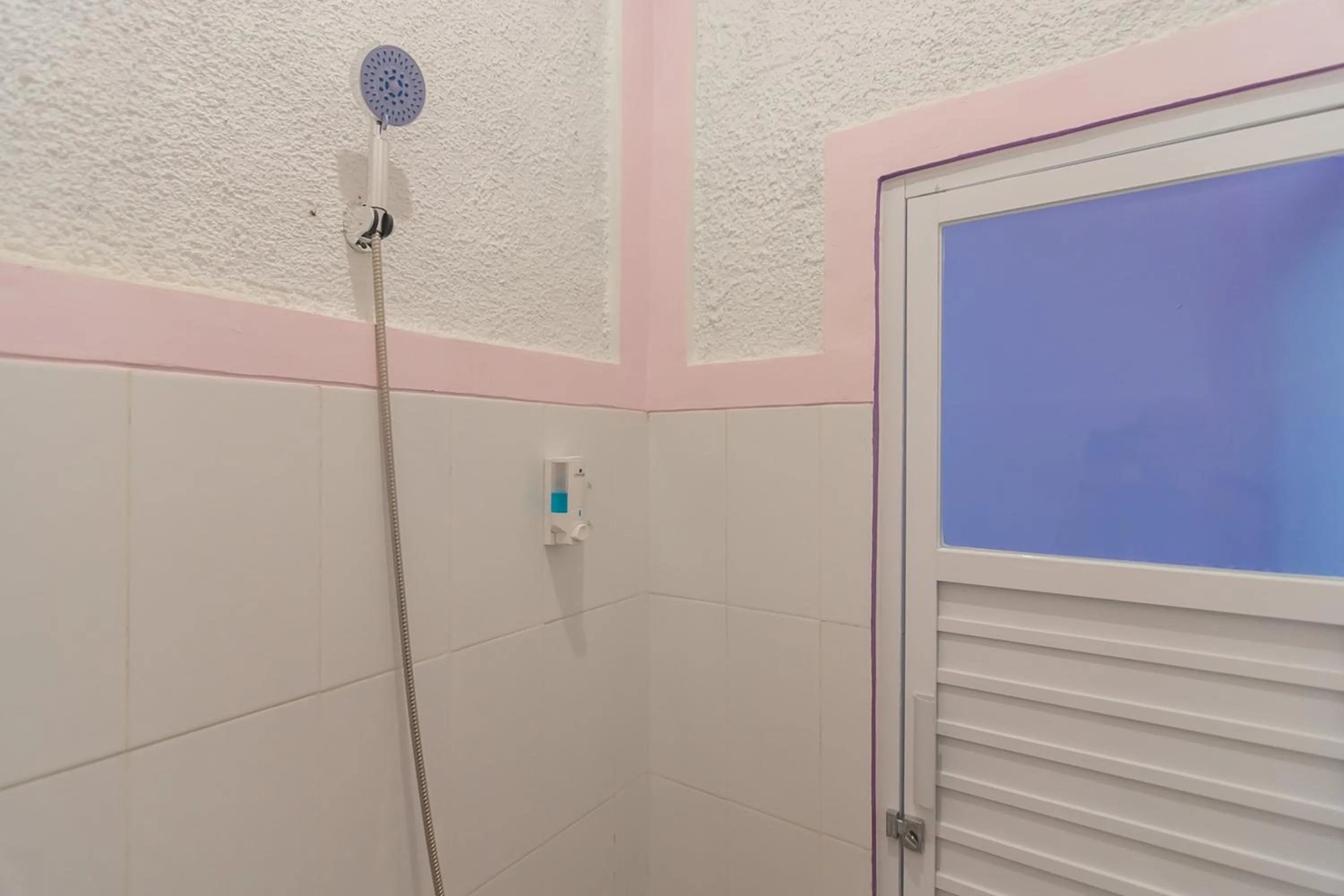 Bathroom in RedDoorz @ Cipanas Garut