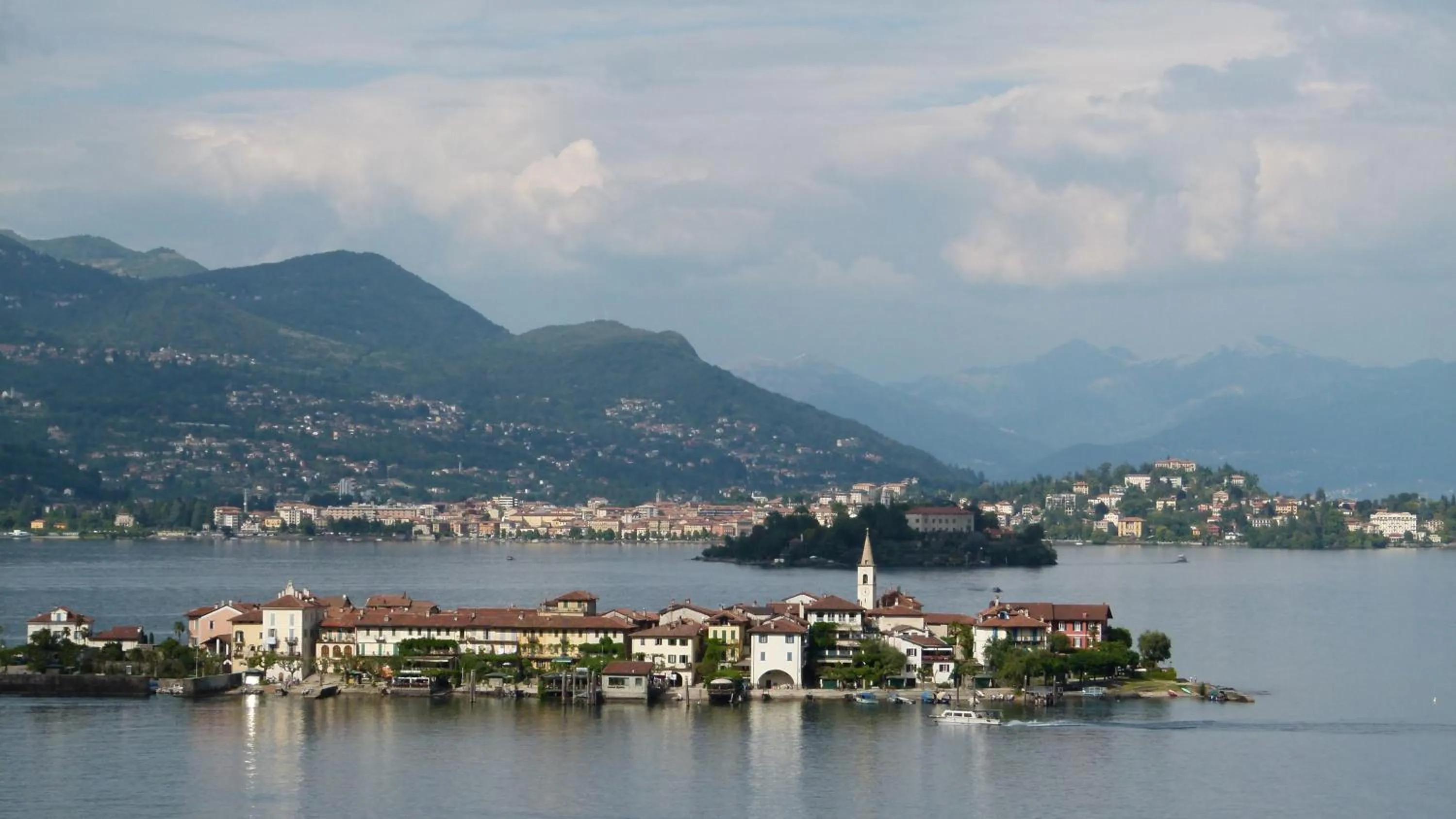 Nearby landmark in Golf Hotel Castelconturbia