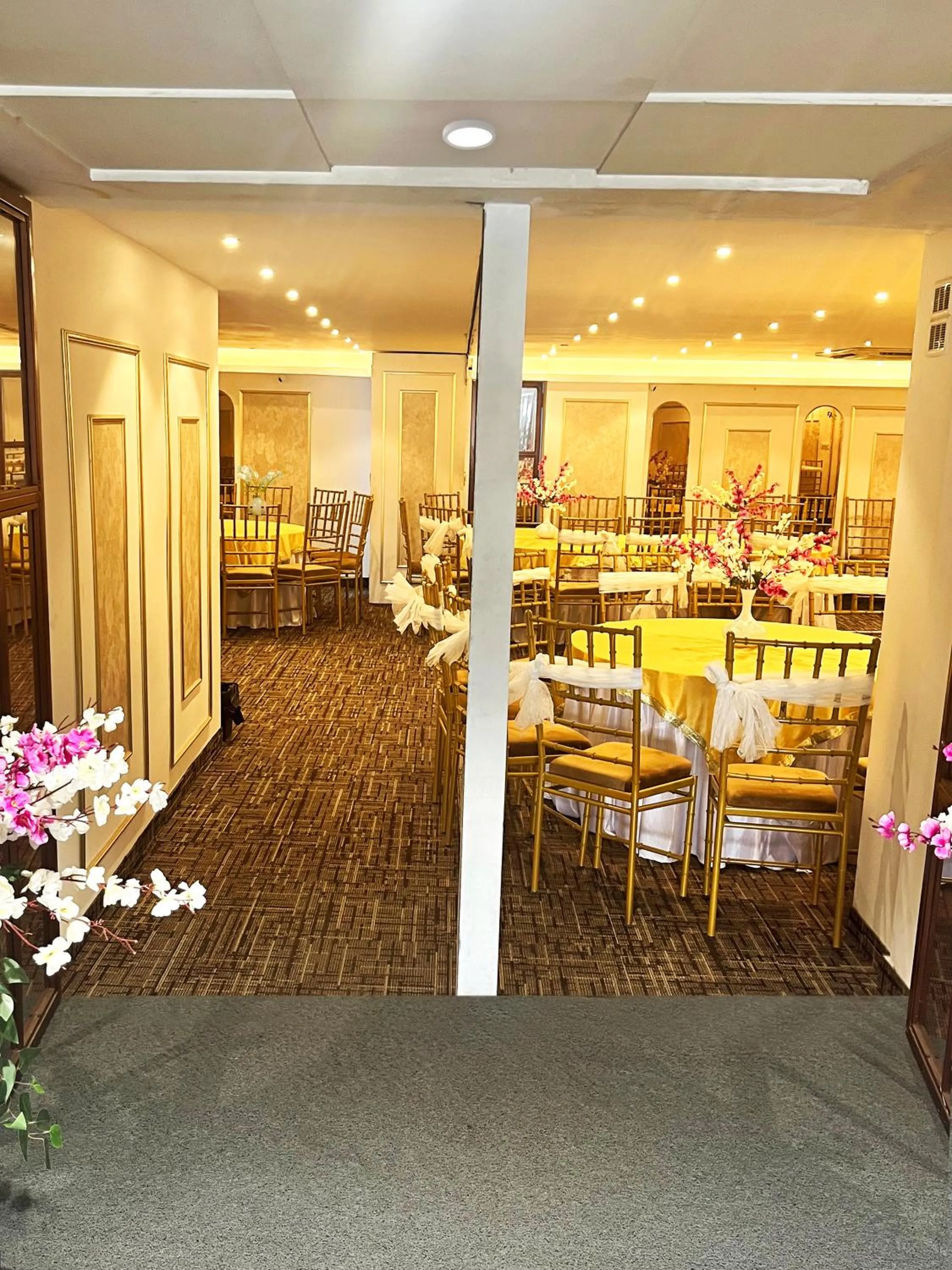 Patio in Town Pallace Inn - Hotel in New Delhi